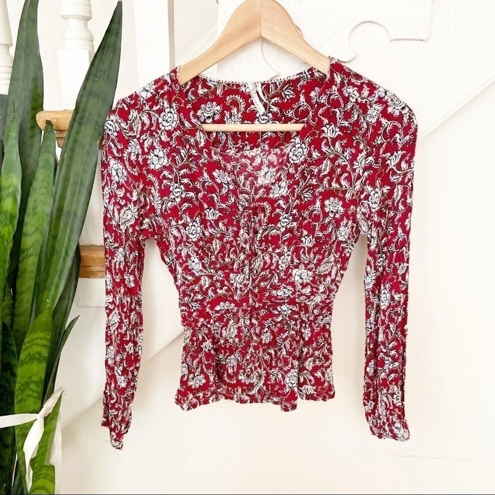 Product image for Anthropologie Feather Bone Latrobe Floral Lace Up Smocked Peplum Blouse Size 0 - new-without-tags - Anthropologie