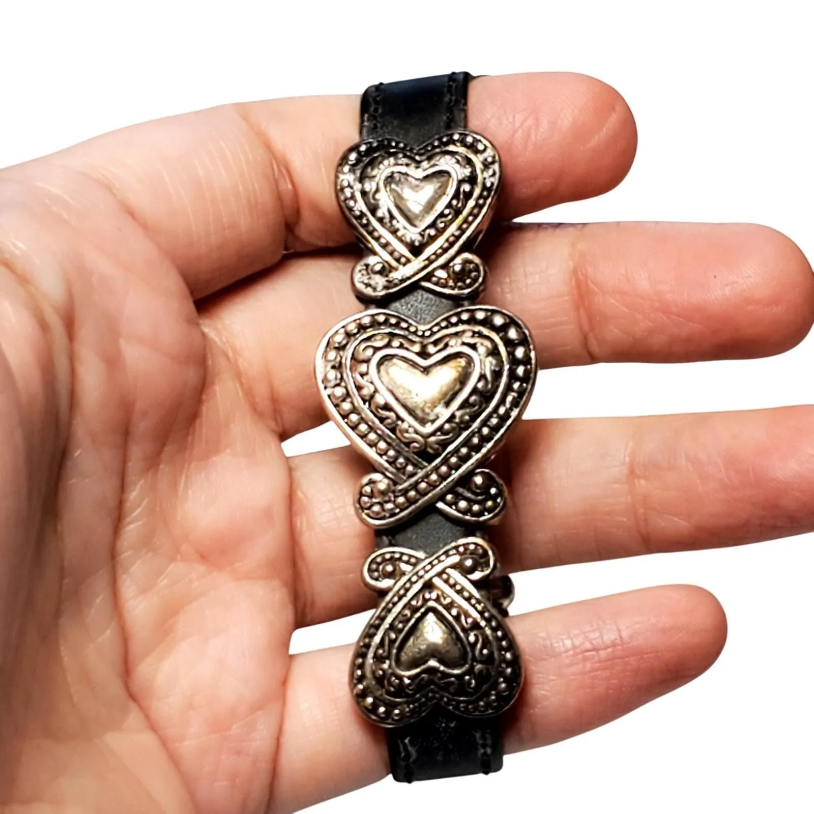 Product image for Silver Tone Heart Charms Stretch Beaded Bracelet 6" Faux Leather Strap - 6.6 - 7 in - Bracelet - pre-owned---excellent