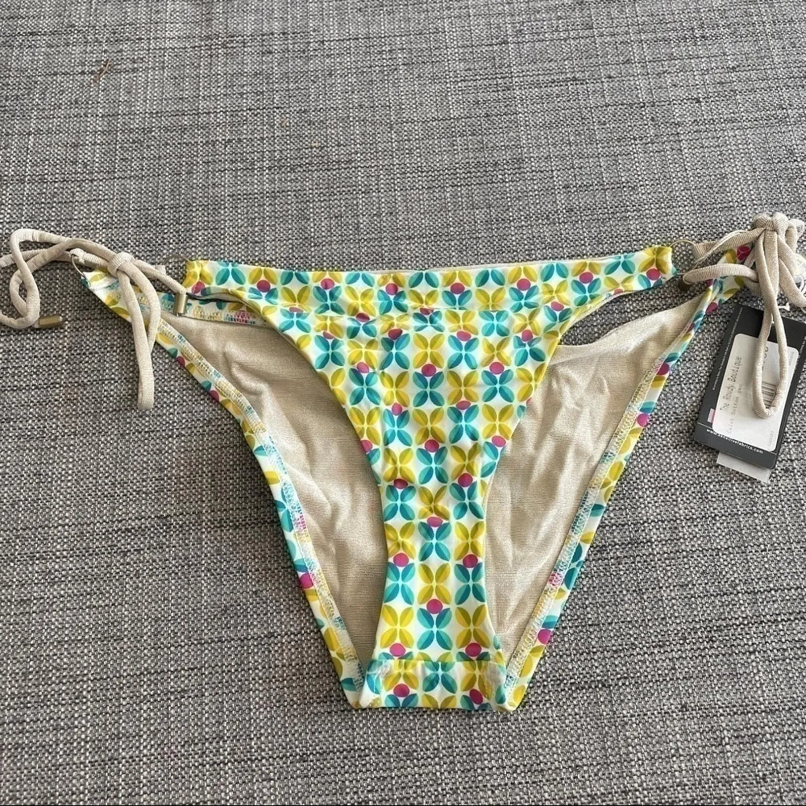 Product image for Vitamin A Celebrity String Bikini Bottom Geo Print NWT - new-with-tags - Vitamin A