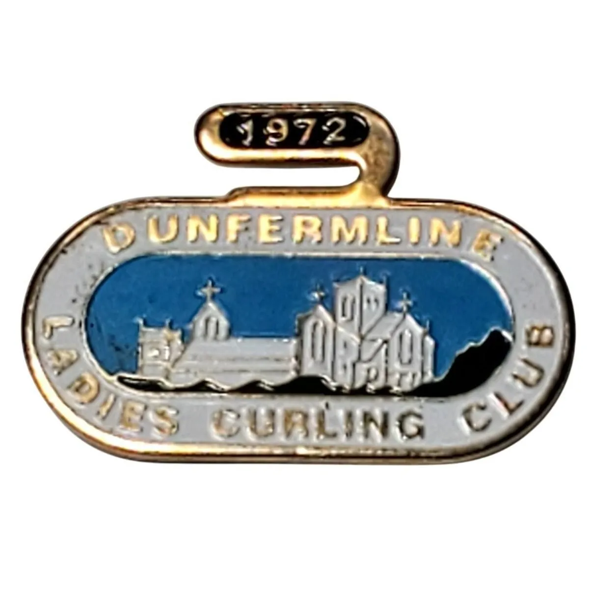 Product image for Dunfermline Ladies Curling Club 1972 Collectors Pin Gold Tone Vtg - pre-owned---excellent