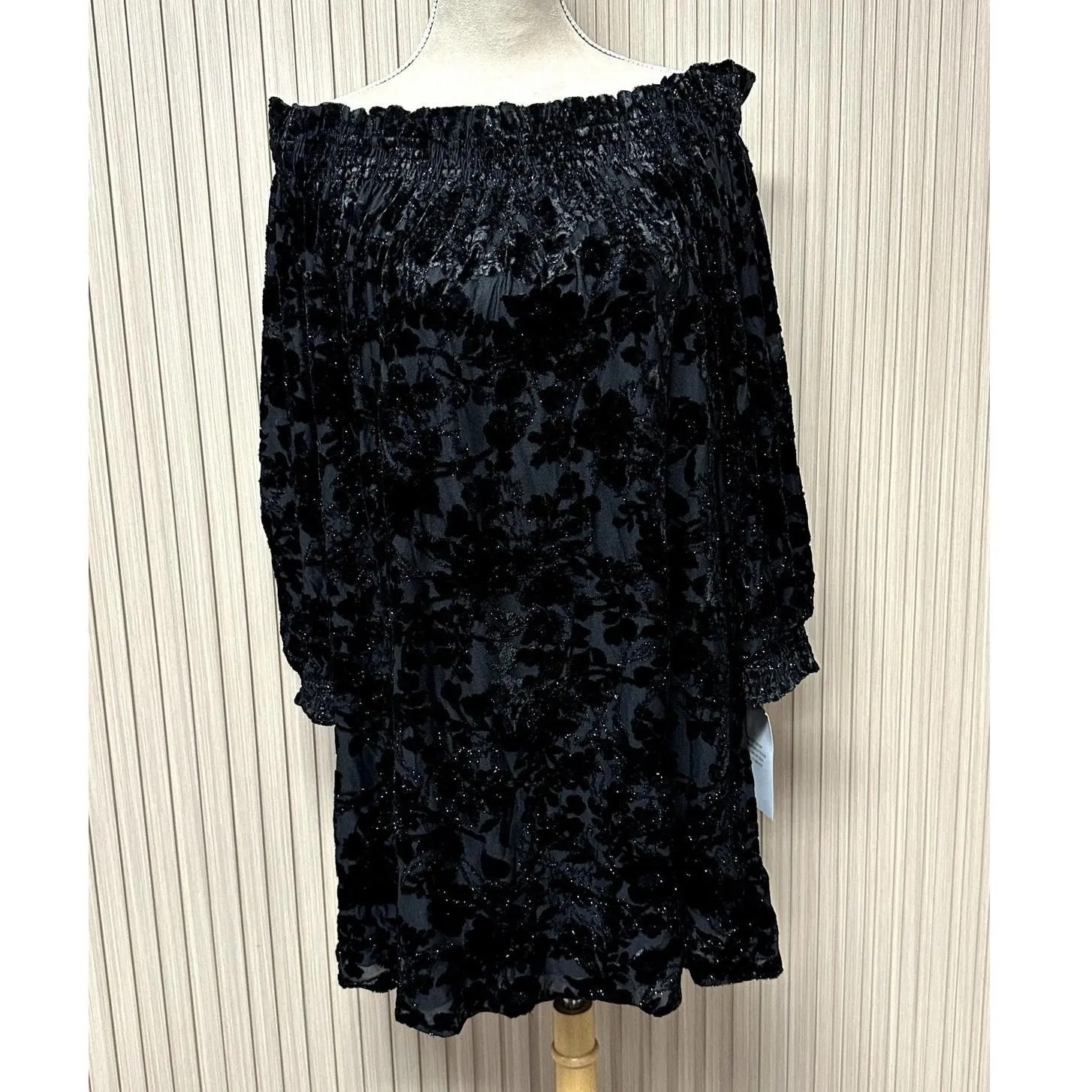 knee length dresses for ladies Laundry by Shelli main image 1