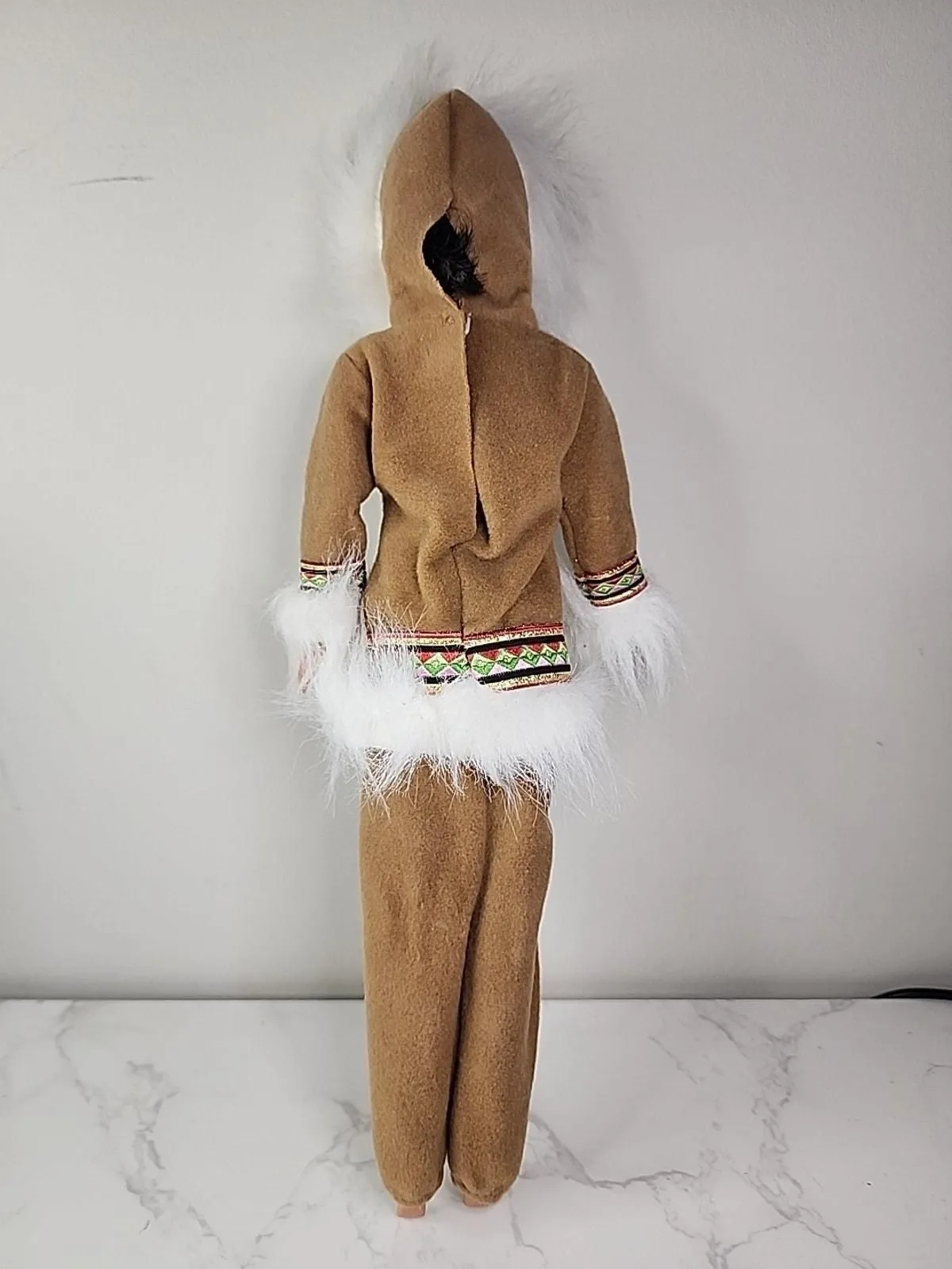 RARE! POUPEE BARBIE INUK ESQUIMAL - 1996 Mattel 16495