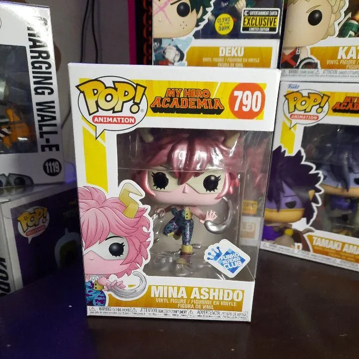 Product image for Mina Ashido (Metallic)