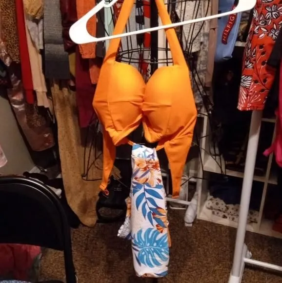 Product image for Two-piece orange