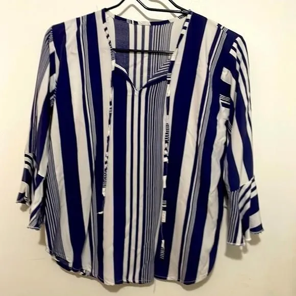 Product image for Navy/ Cream striped Top.  LTOP250