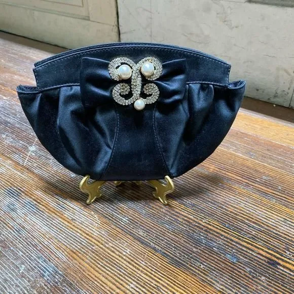 Product image for Oscar De La Renta black clutch