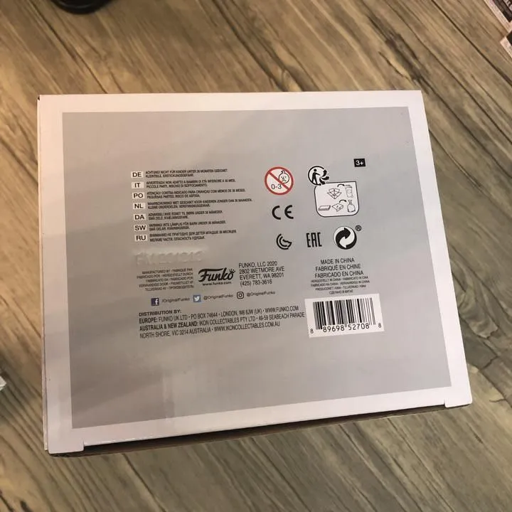 Listing Image Blurred Background