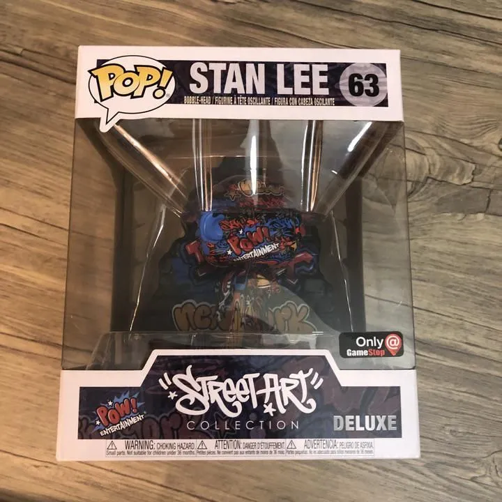 Product image for Stan Lee (Street Art)