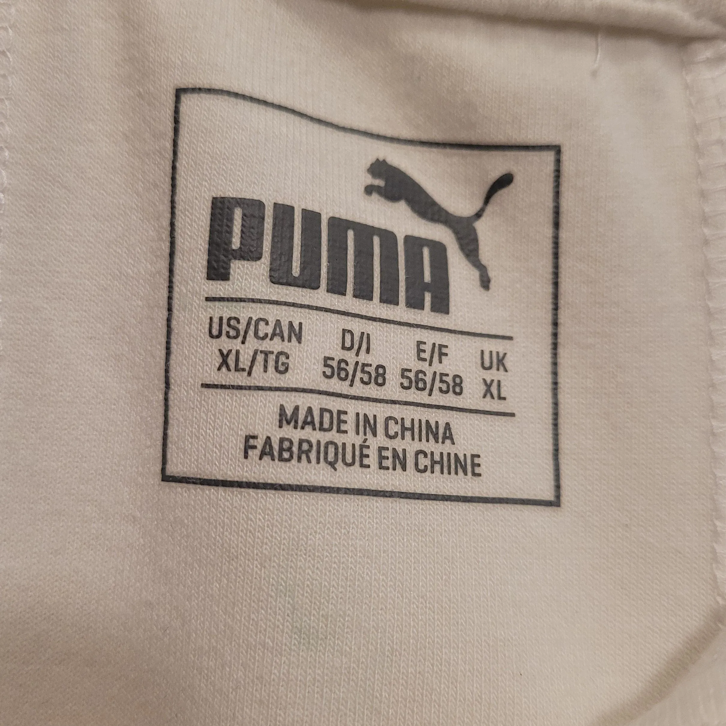 Listing Image Blurred Background