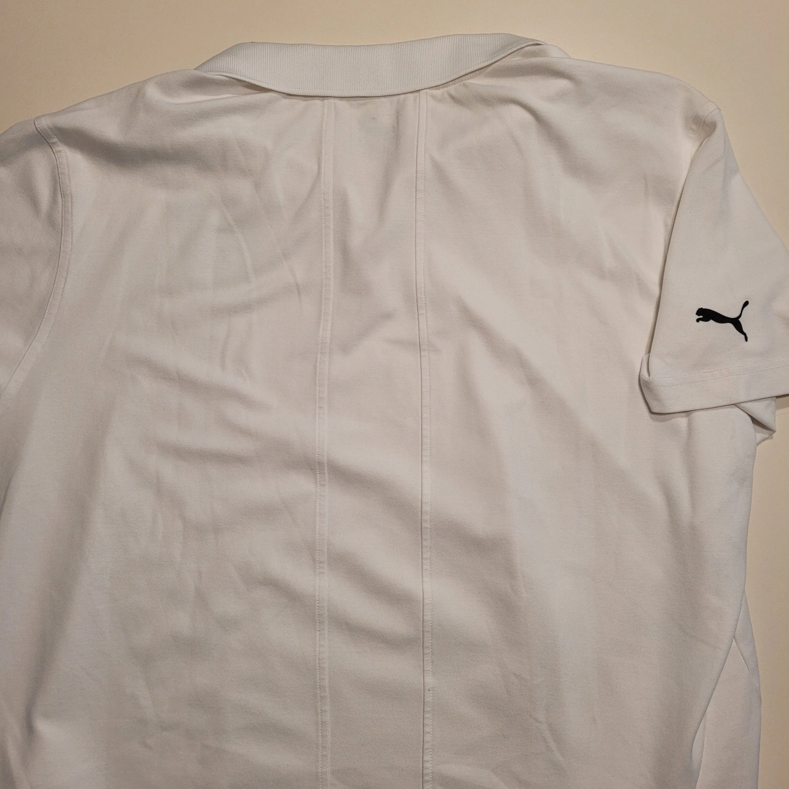 Listing Image Blurred Background