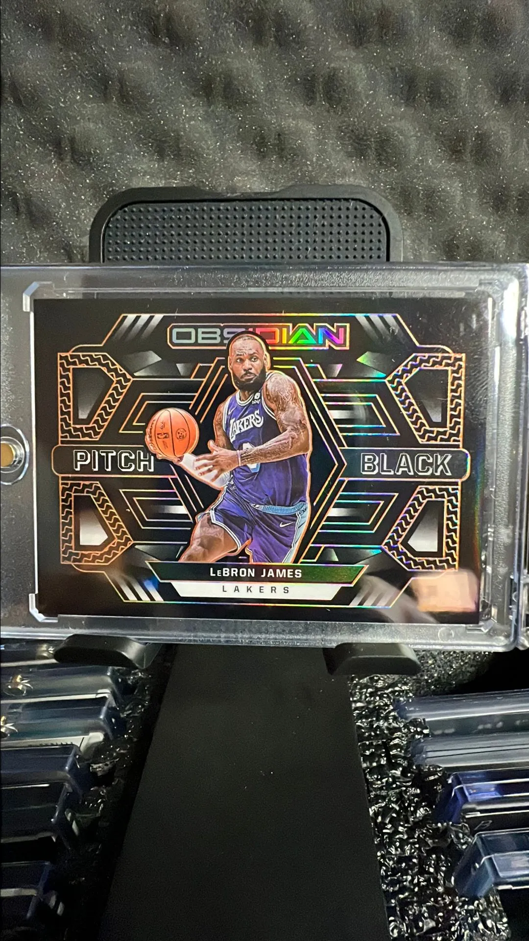 2020 store Obsidian Lebron James Pitch Black/25