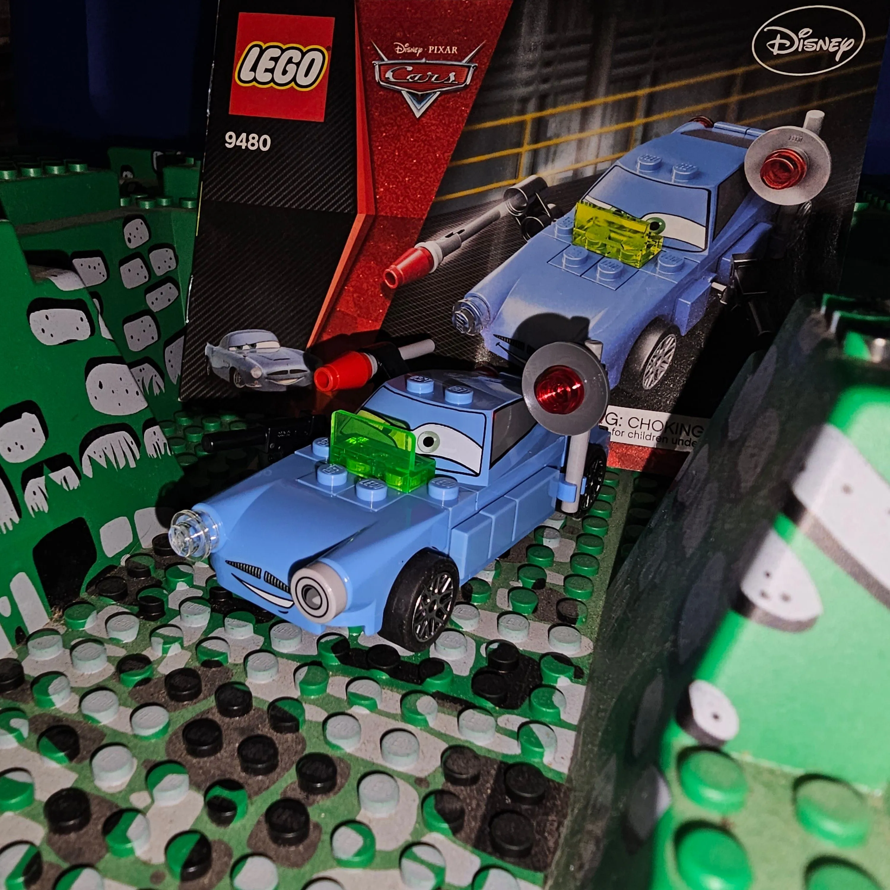 LEGO Cars 9480 Finn McMissile - 2012 Complete Original Bricks