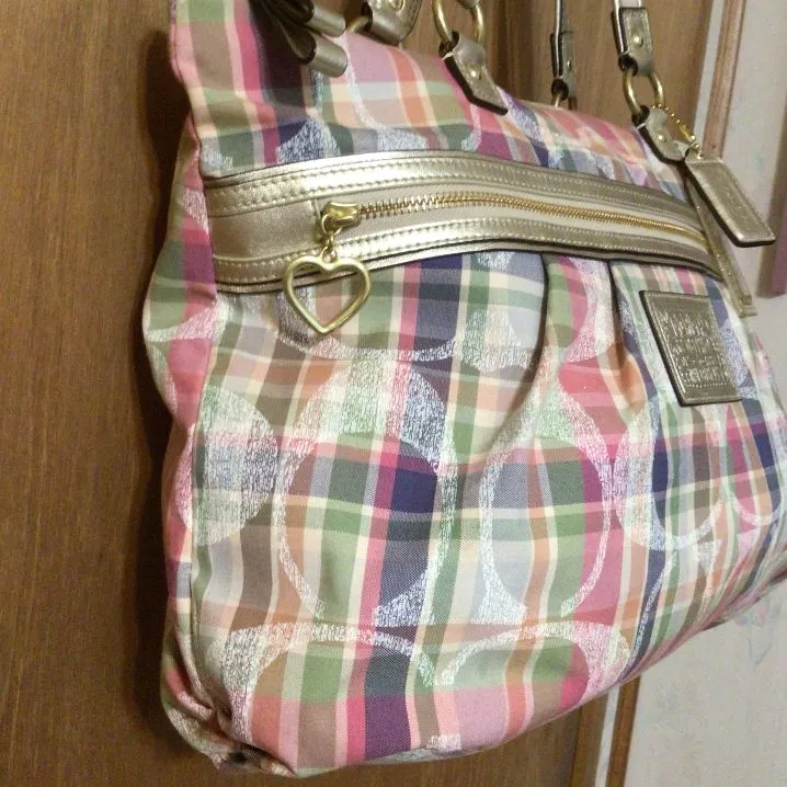 EUC Coach Poppy Daisy Plaid Signature Shoulder Bag · Whatnot