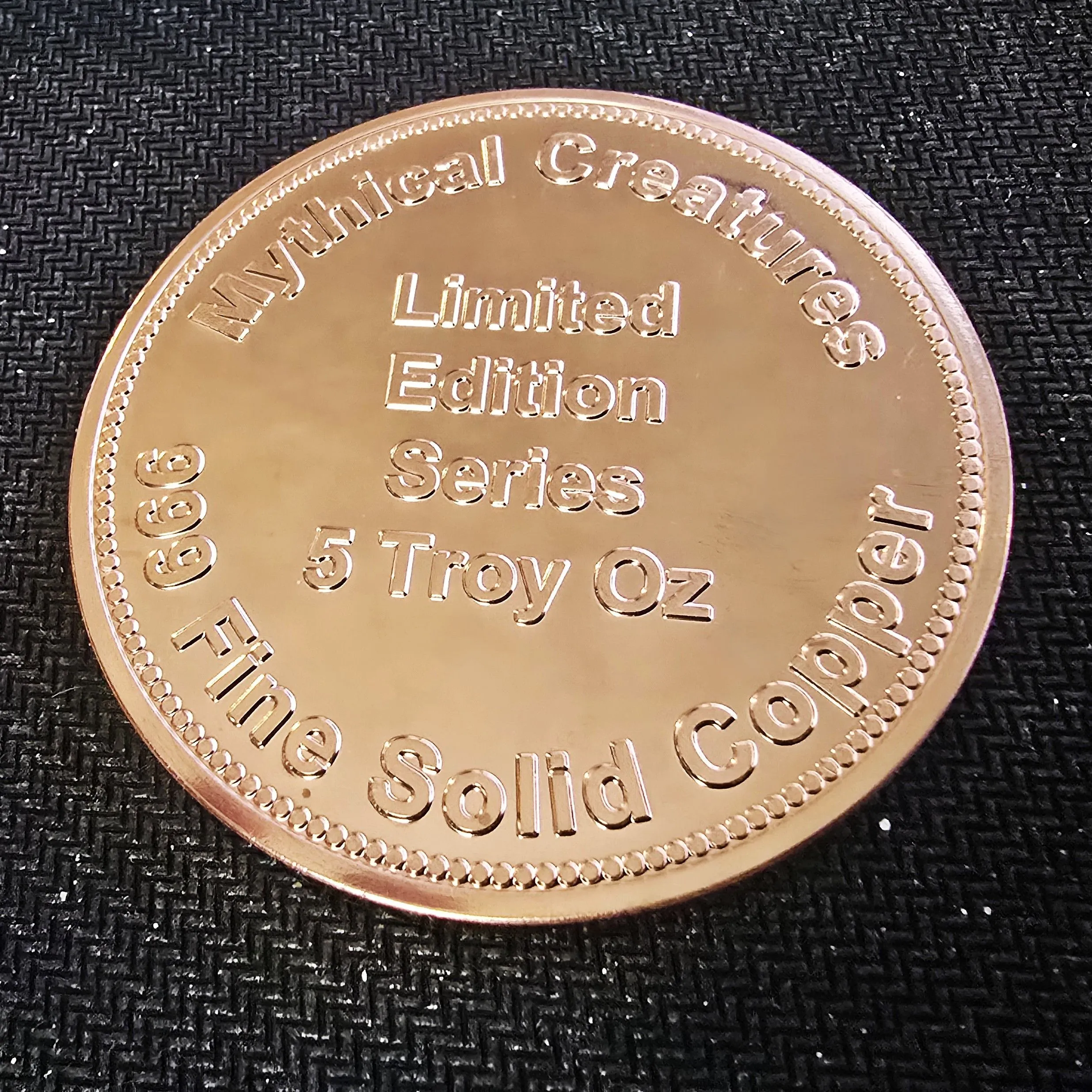 2002年発行 1オンス銀貨 神話キャラクター密封未開封 2002年発行 1オンス銀貨 神話キャラクター密封未開封 2002年発行