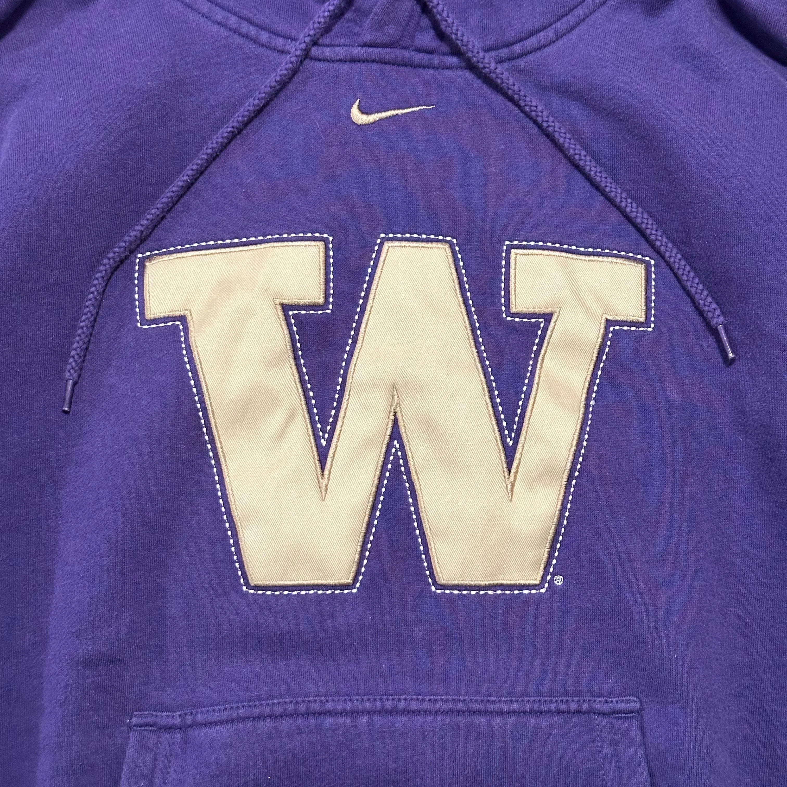 Nike HUSKIES Washington university スウェット eyJidWNrZXQiOiAid2hhdG5vdC1pbW