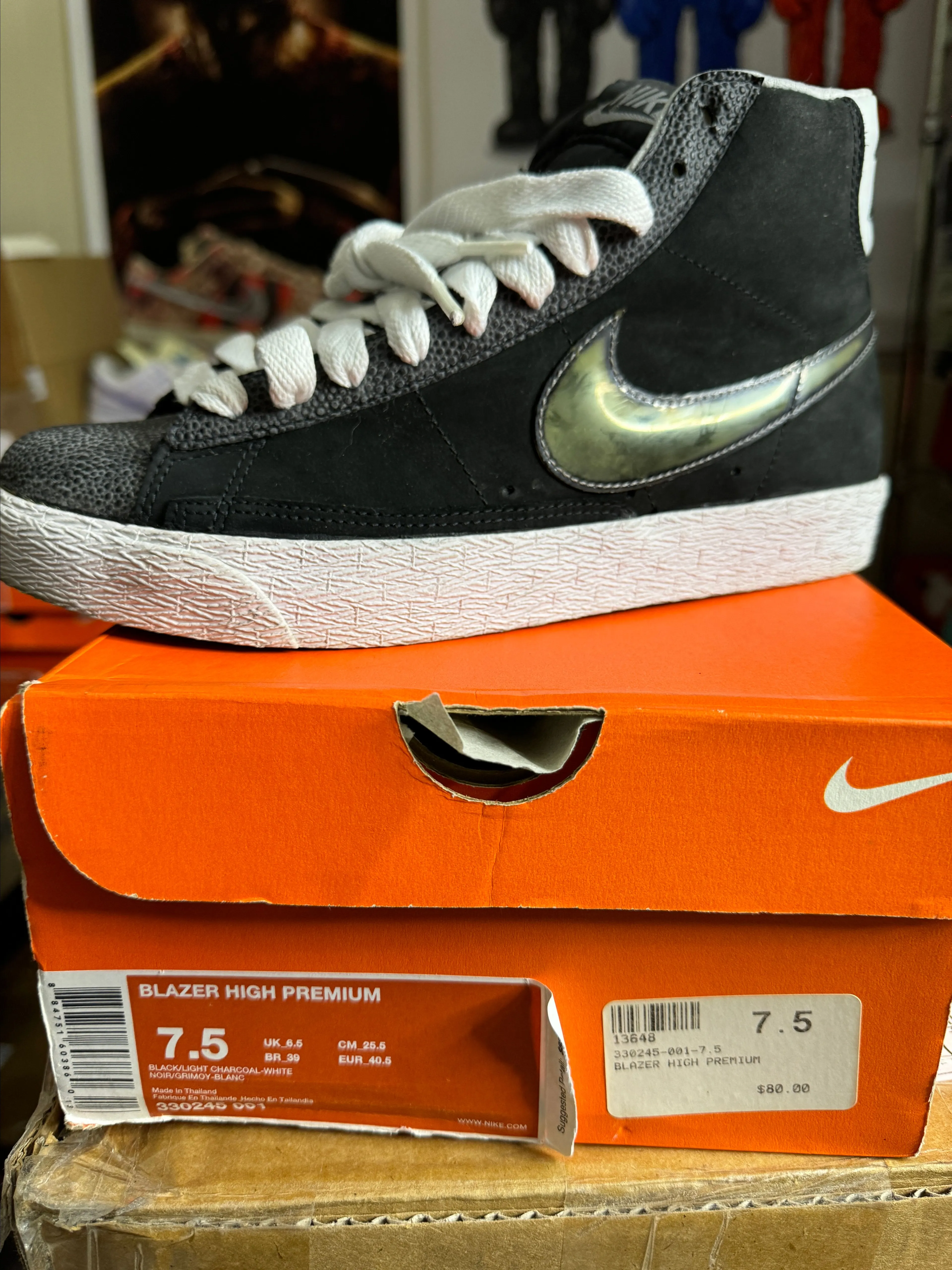 【レア】NIKE blazer high premium 330245-001 レア】NIKE blazer high premium 330245-001