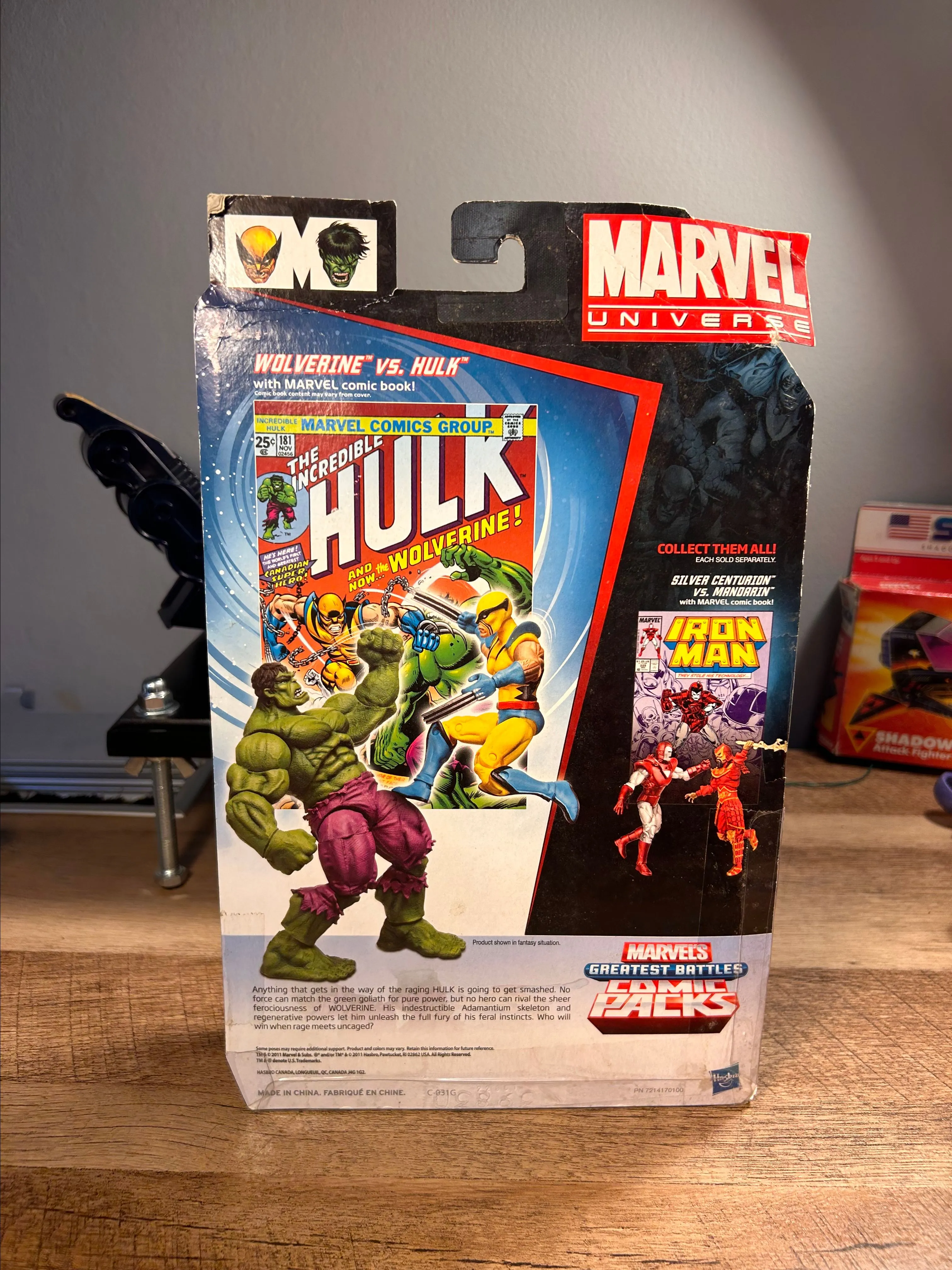 Hulk 181 1st Wolverine Action Figure hot Marvel's Greatest Battles Comic Pack Hasbro