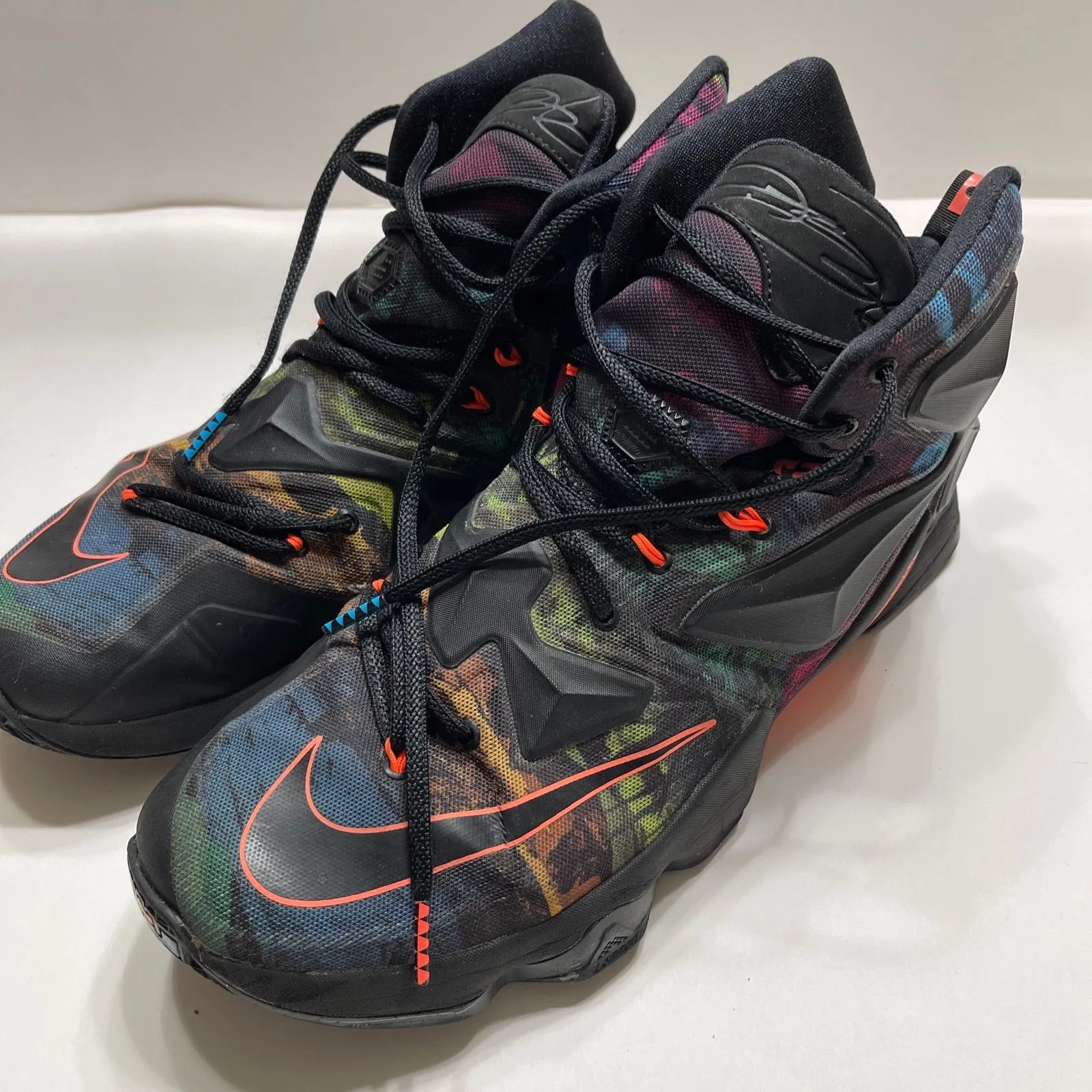 Nike LeBron James 13 XIII Akronite Men's Size 12 Black Hyper
