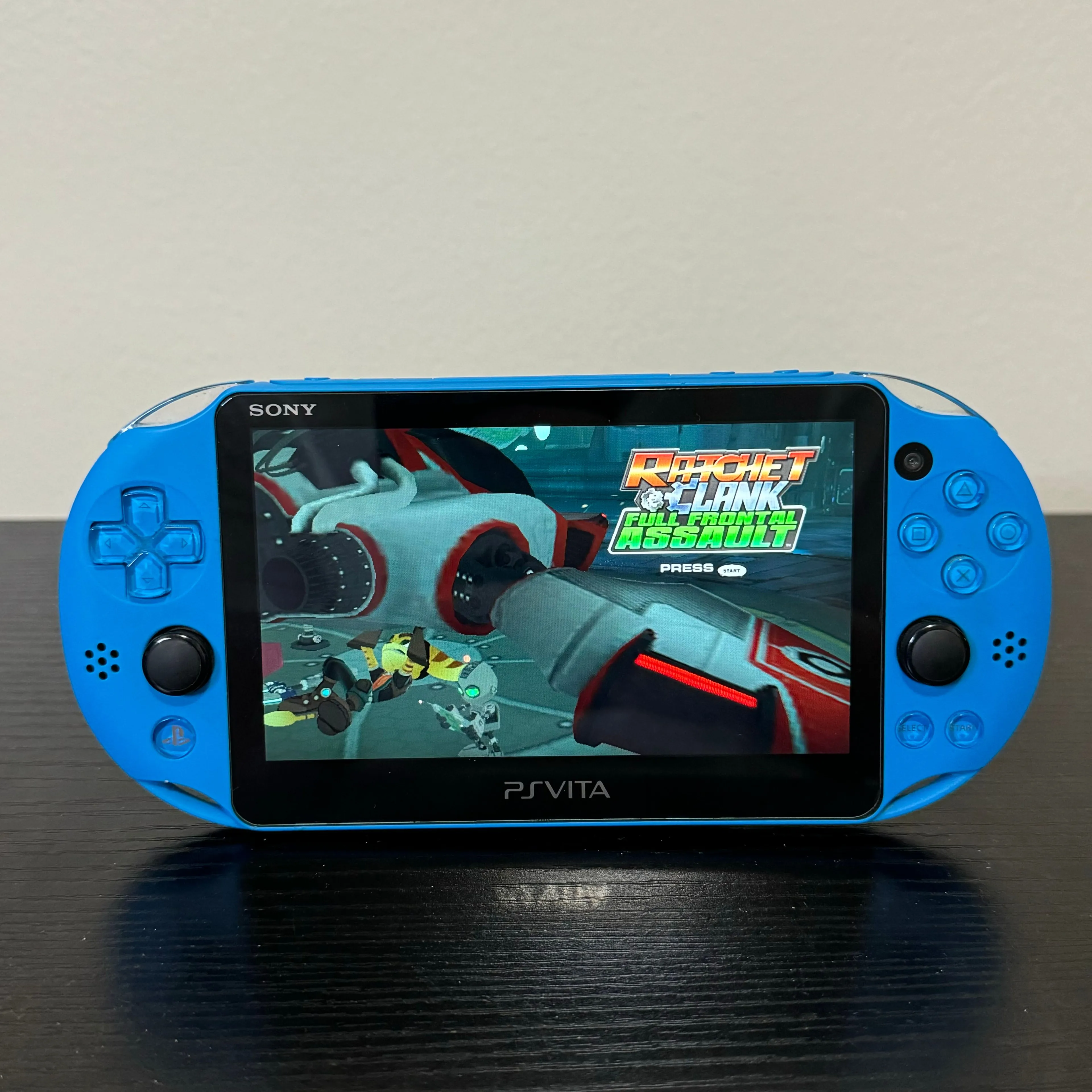 PSVITA 128GB, MODEL SLIM 2000 BLUE W/ PROTECTIVE CASE
