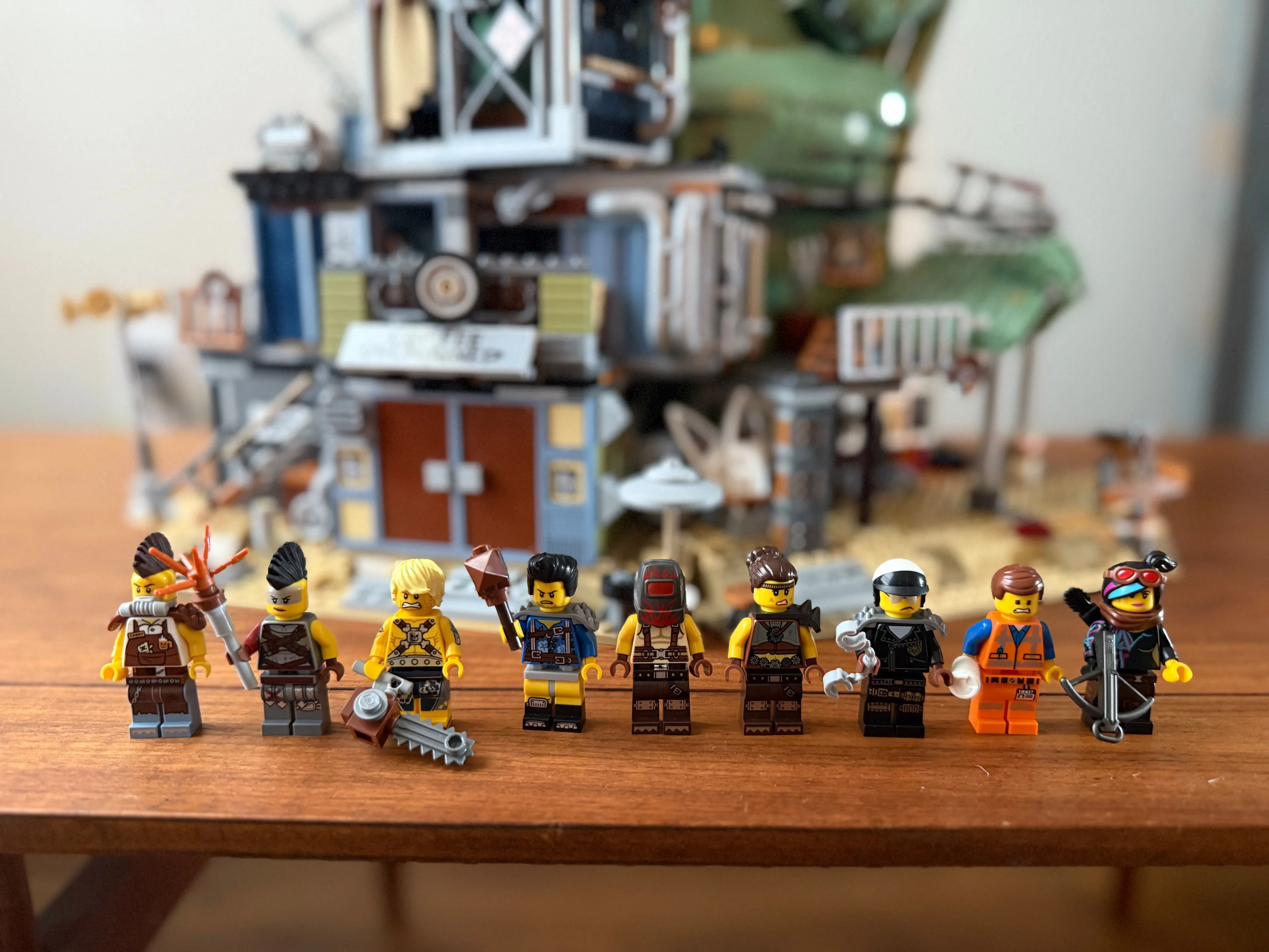 70840 Welcome to Apocalypseburg! Complete with 9 minifigures