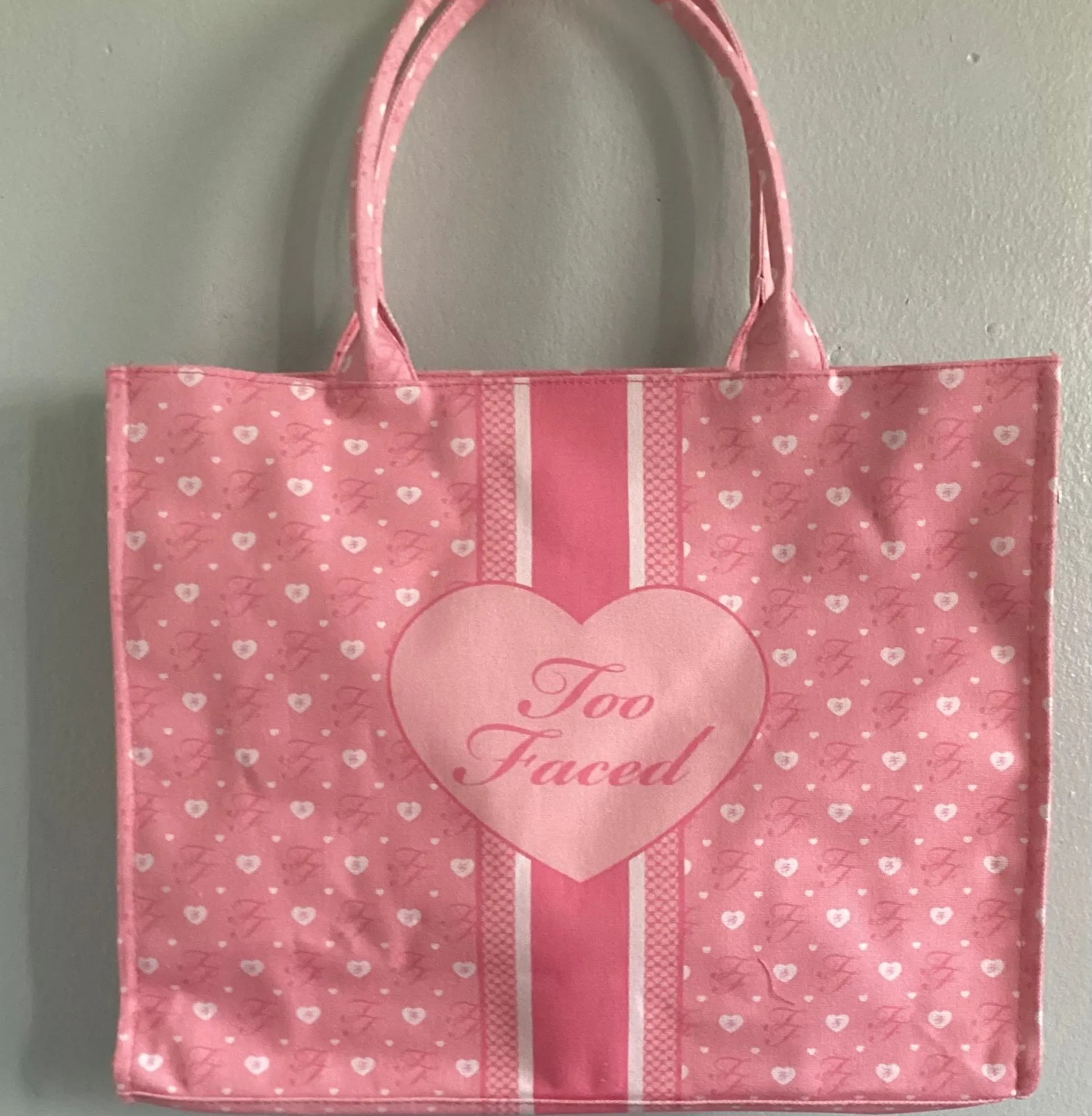 TOO FACED TOTE BAG Whatnot Buy Sell Go Live