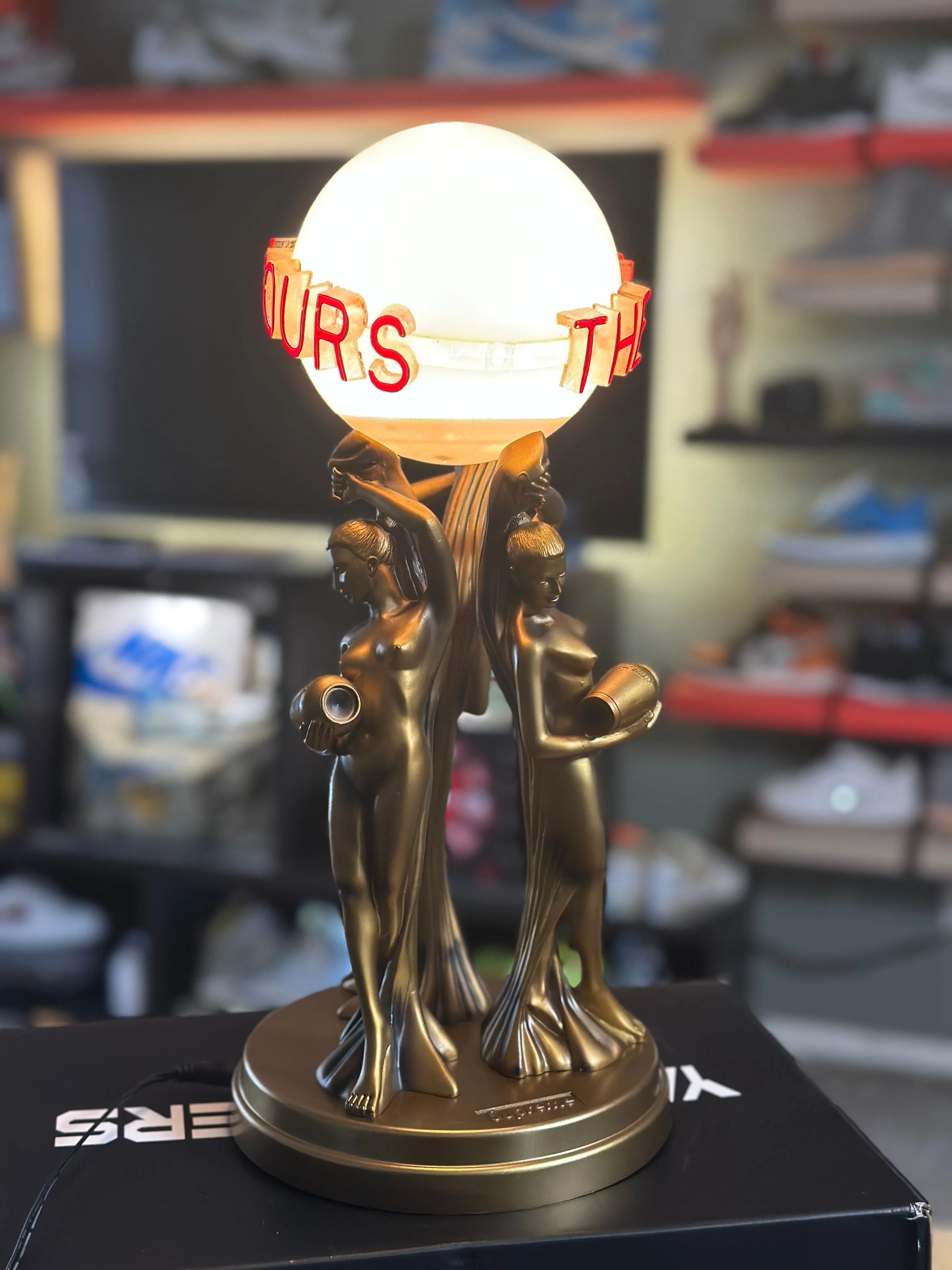 希少　未使用品　Supreme Scarface Table Lamp 美品】 Supreme シュプリーム SCARFACE TABLE LAMP