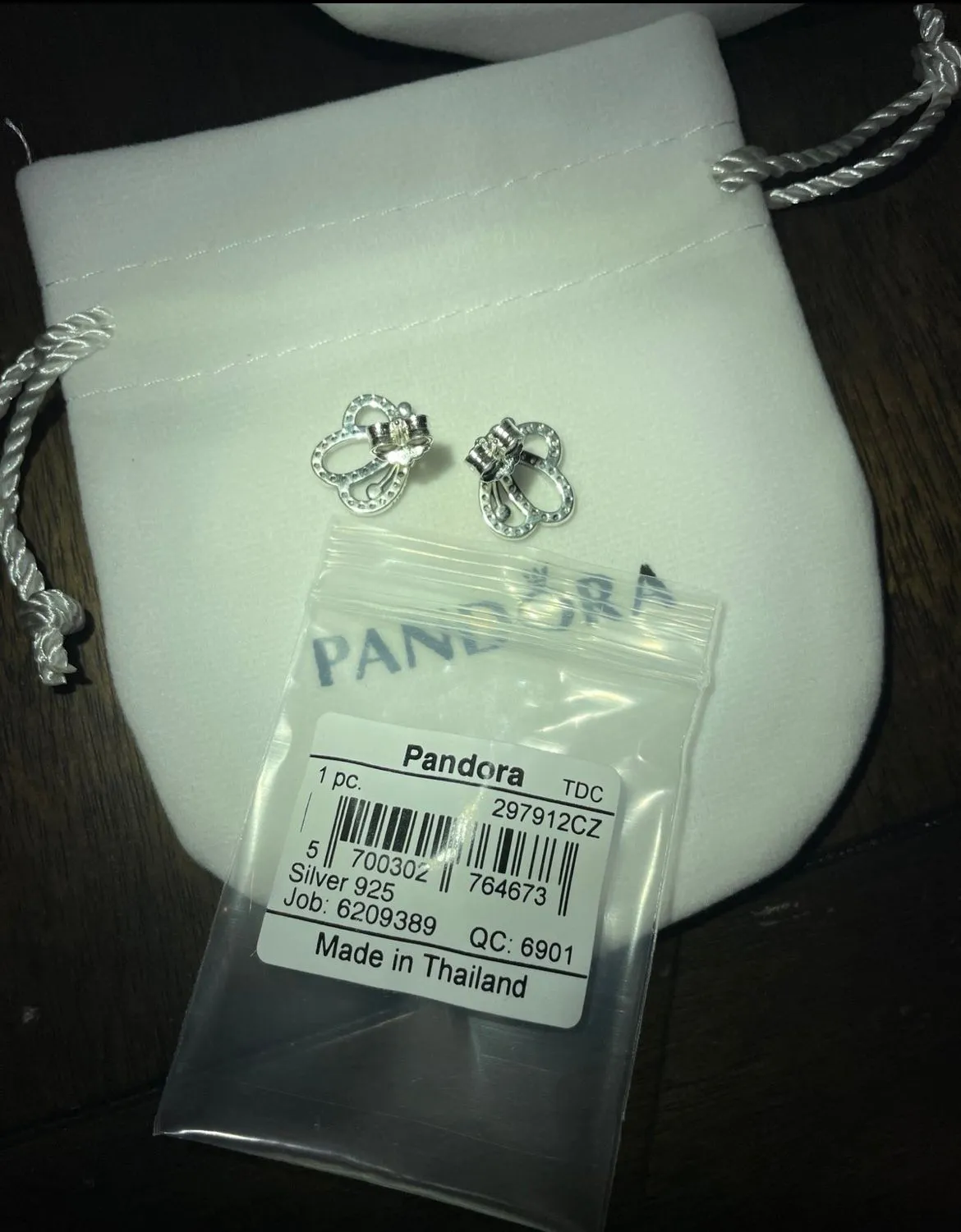 NEW Pandora Butterfly Outlines Stud Earrings Sterling Silver