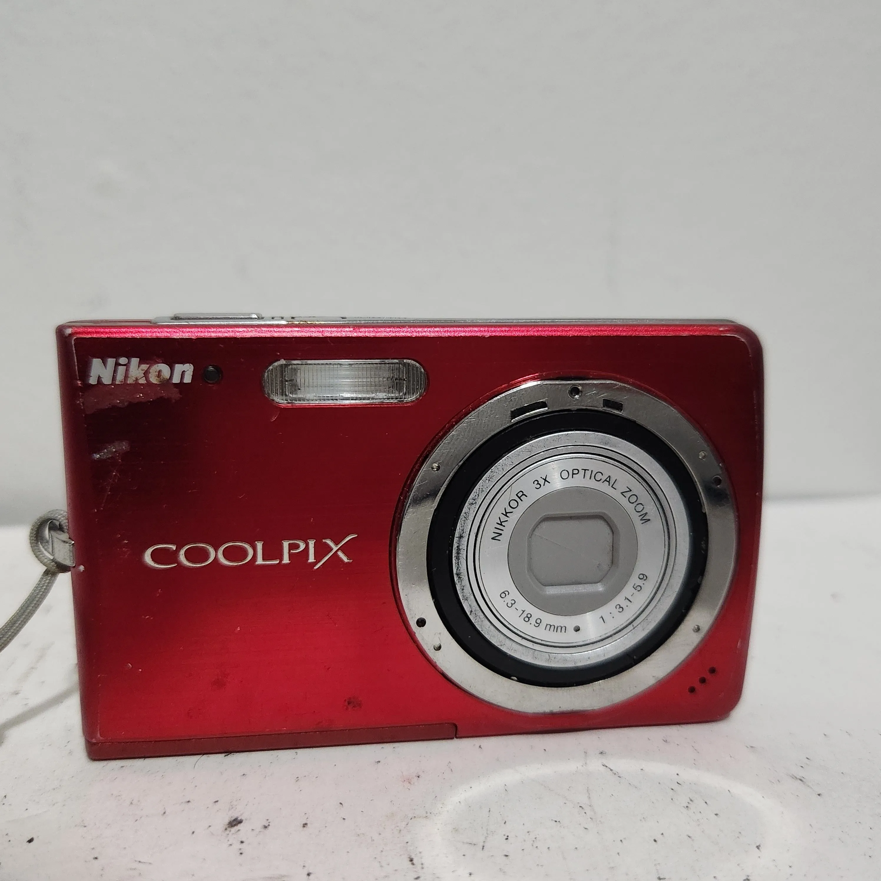 ◇Nikon ニコン COOLPIX S200 コンパクトデジタルカメラ レッド Nikon デジタルカメラ COOLPIX (クールピクス) S200 レッド