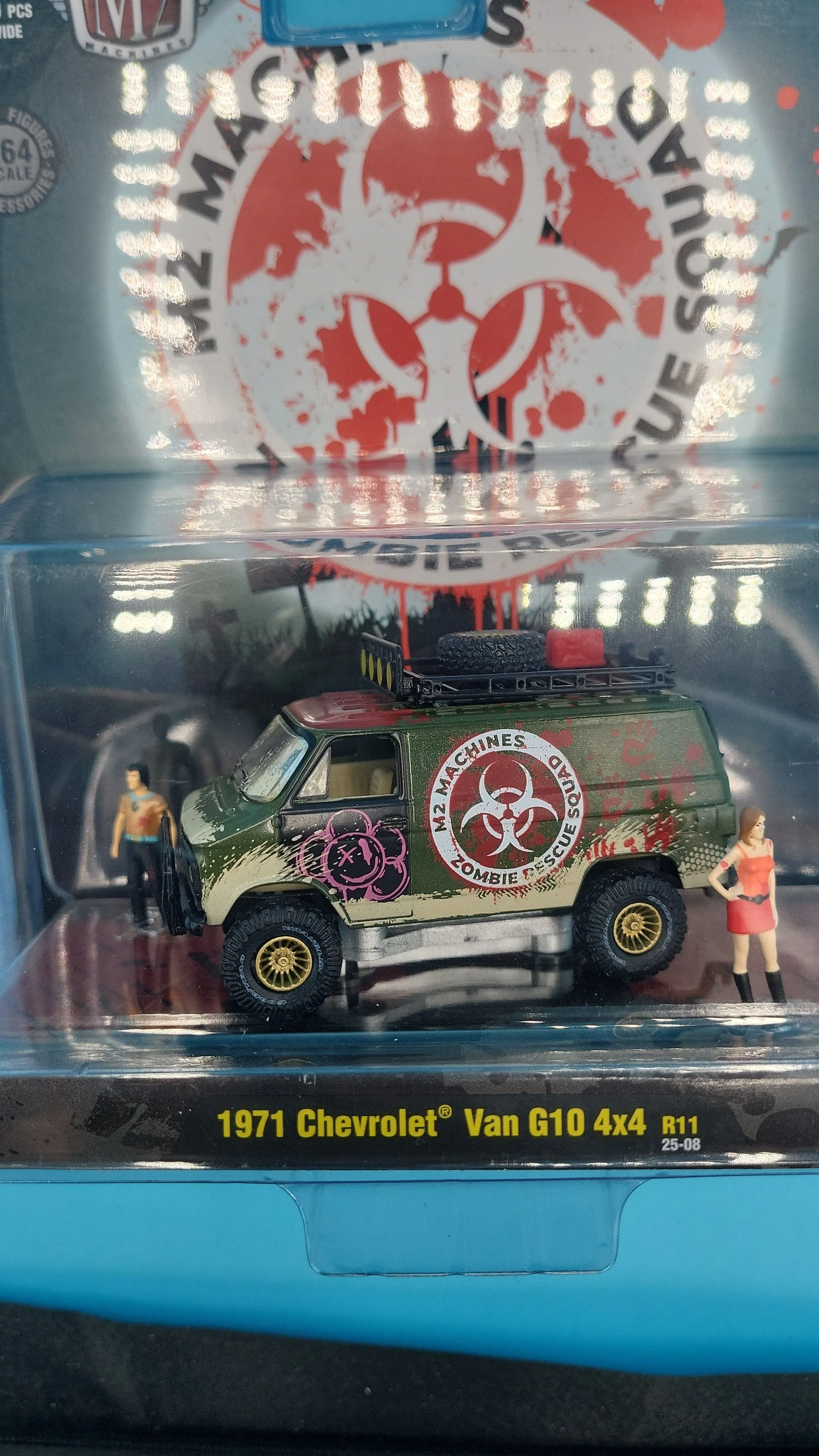 Diecast-M2 Machines-1971 Chevrolet Van G10 4x4 Scale 1:64