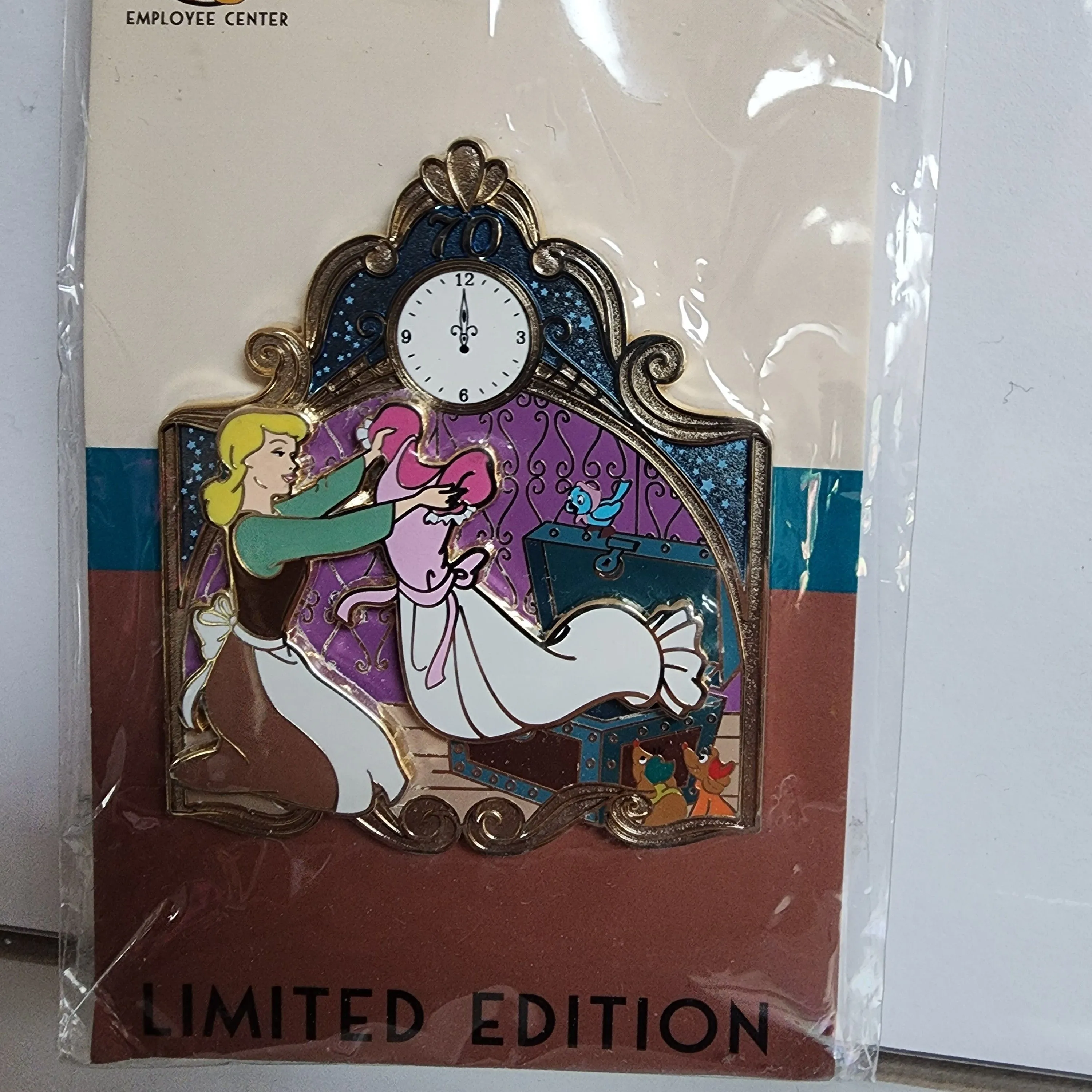 2022 WDI Cinderella 70th store Anniversary Laundry Disney Pin LE250