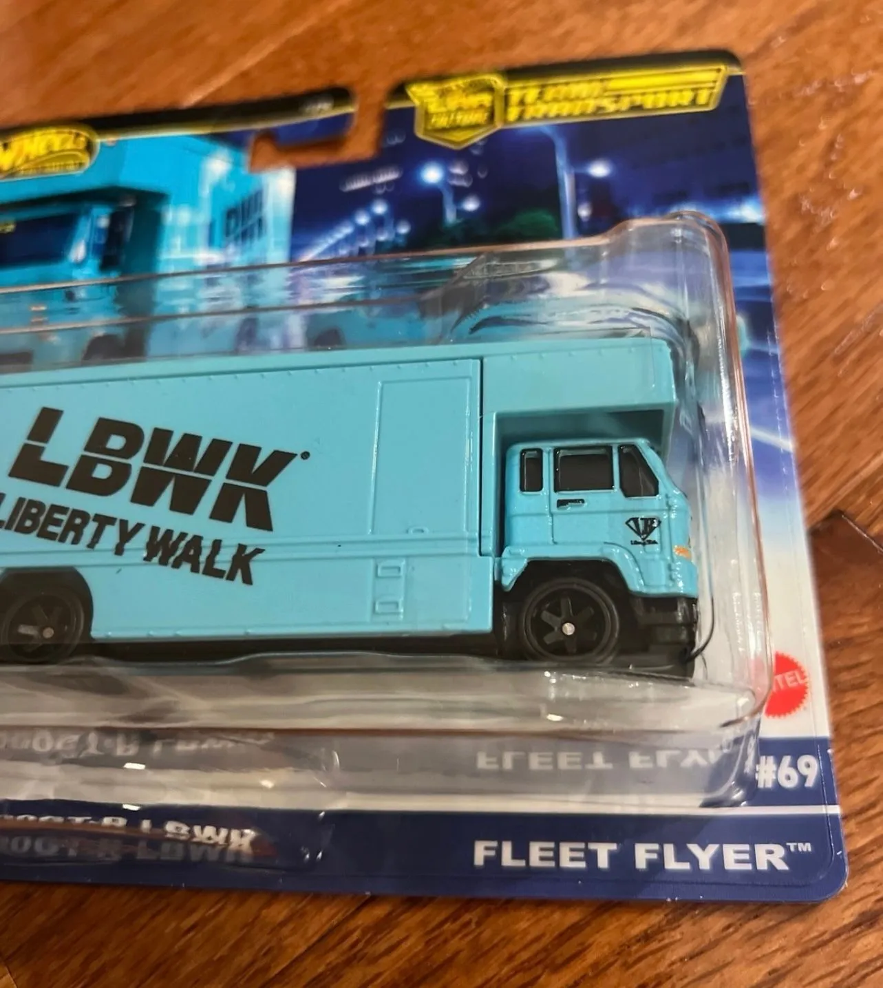 Hot Wheels Team Transport Nissan Skyline 2000GT-R LBWK And