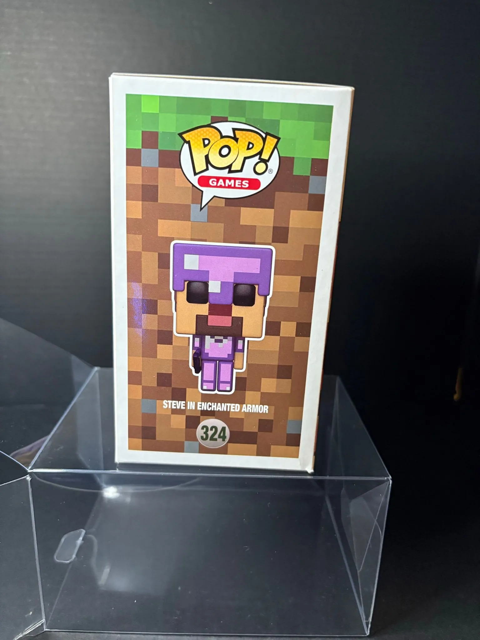 Funko Pop!: Minecraft - Steve (w/ Enchanted Armor) - Toys R Us