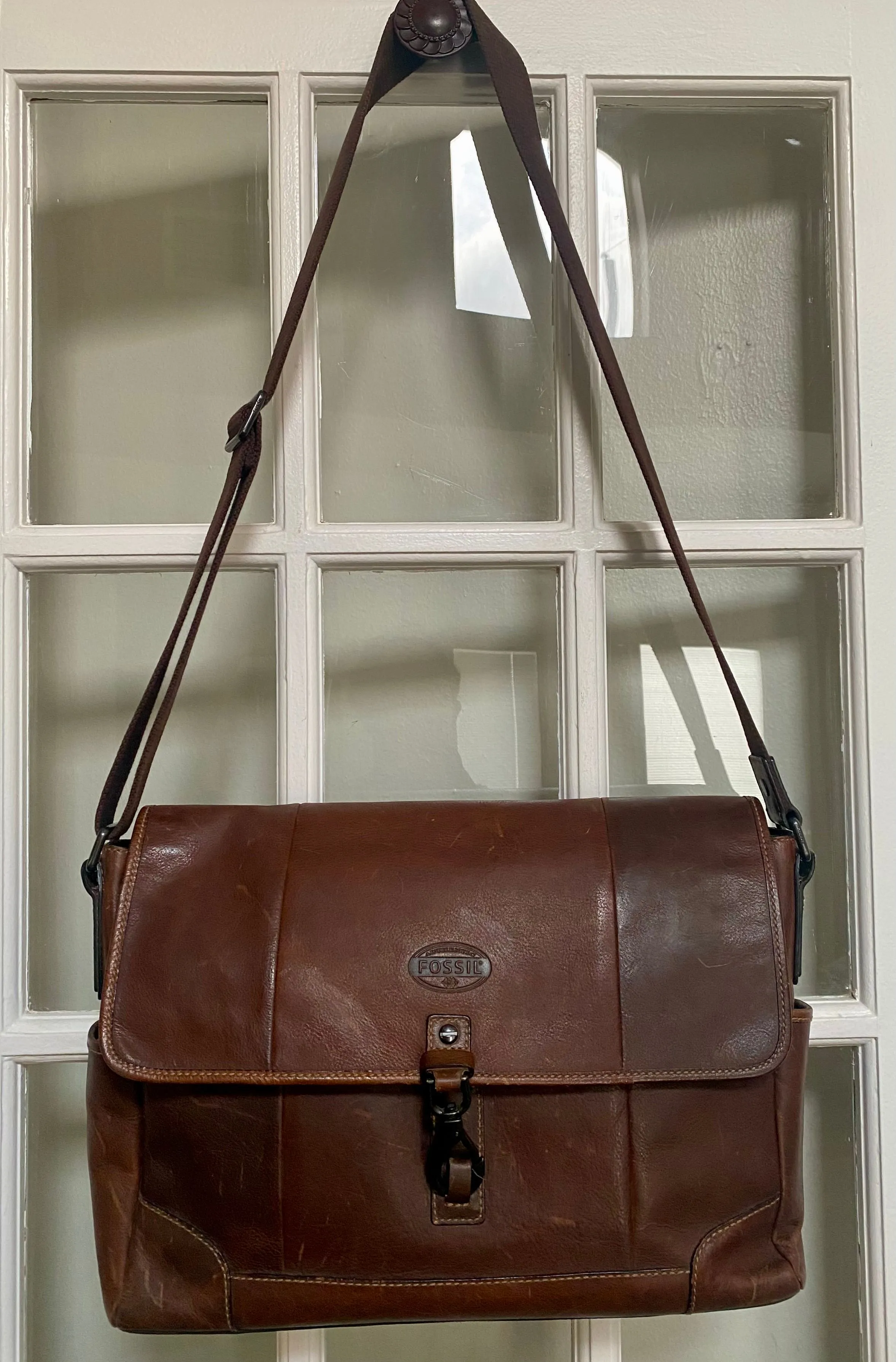 ヴィンテージ Fossil 14587 ラギッド レザーメッセンジャーバッグ $_57.JPG?set_id=880000500F