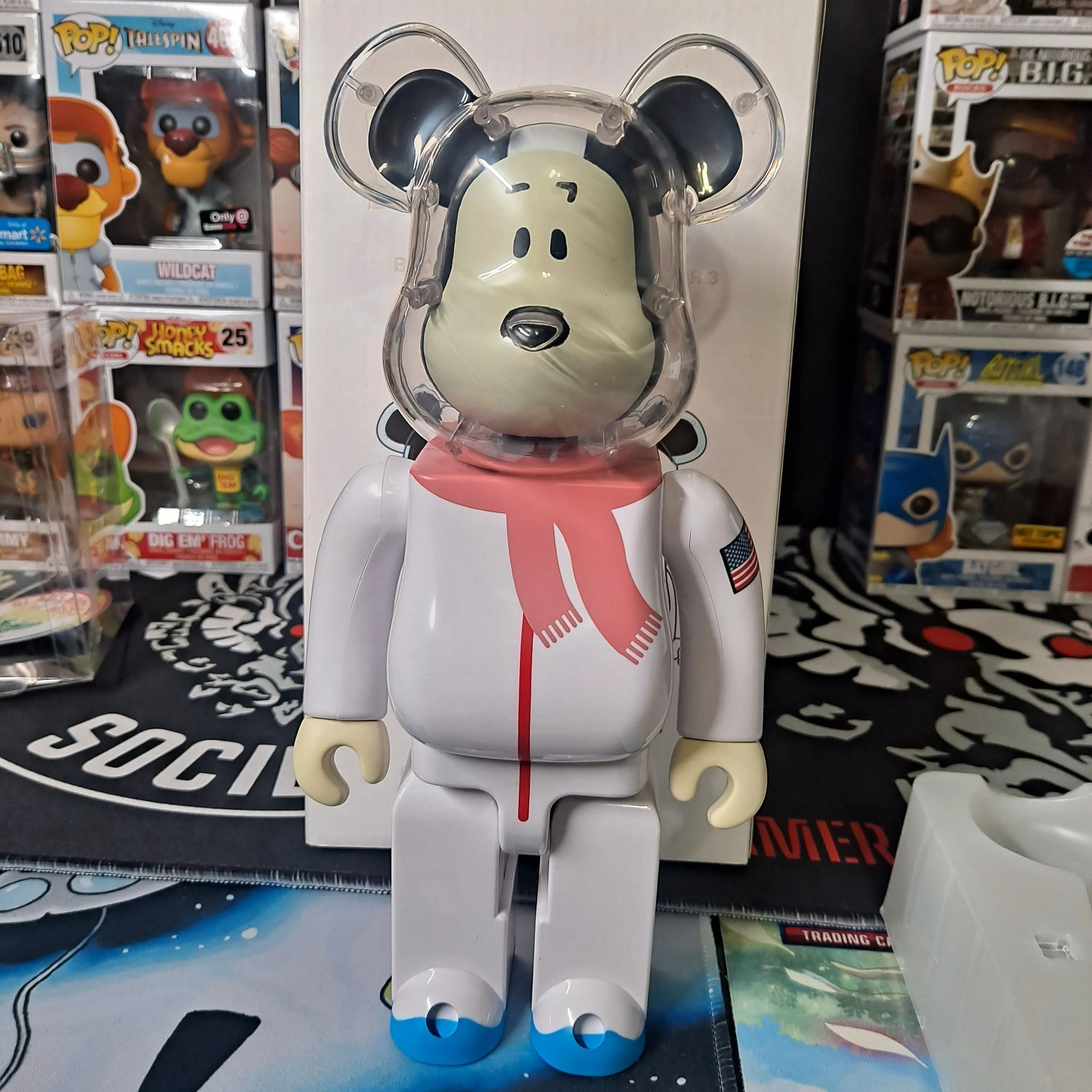 400% Astronaut Snoopy Bearbrick. · Whatnot: Buy, Sell & Go Live