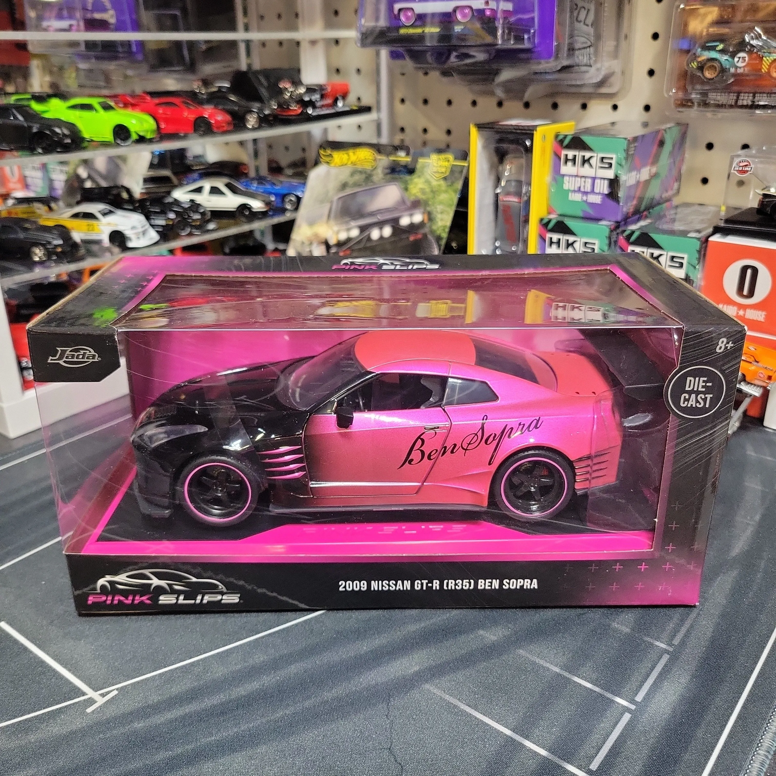 Jada 1/24 日産 GT-R R35 黒/ピンク グラデーション s-l1200.jpg