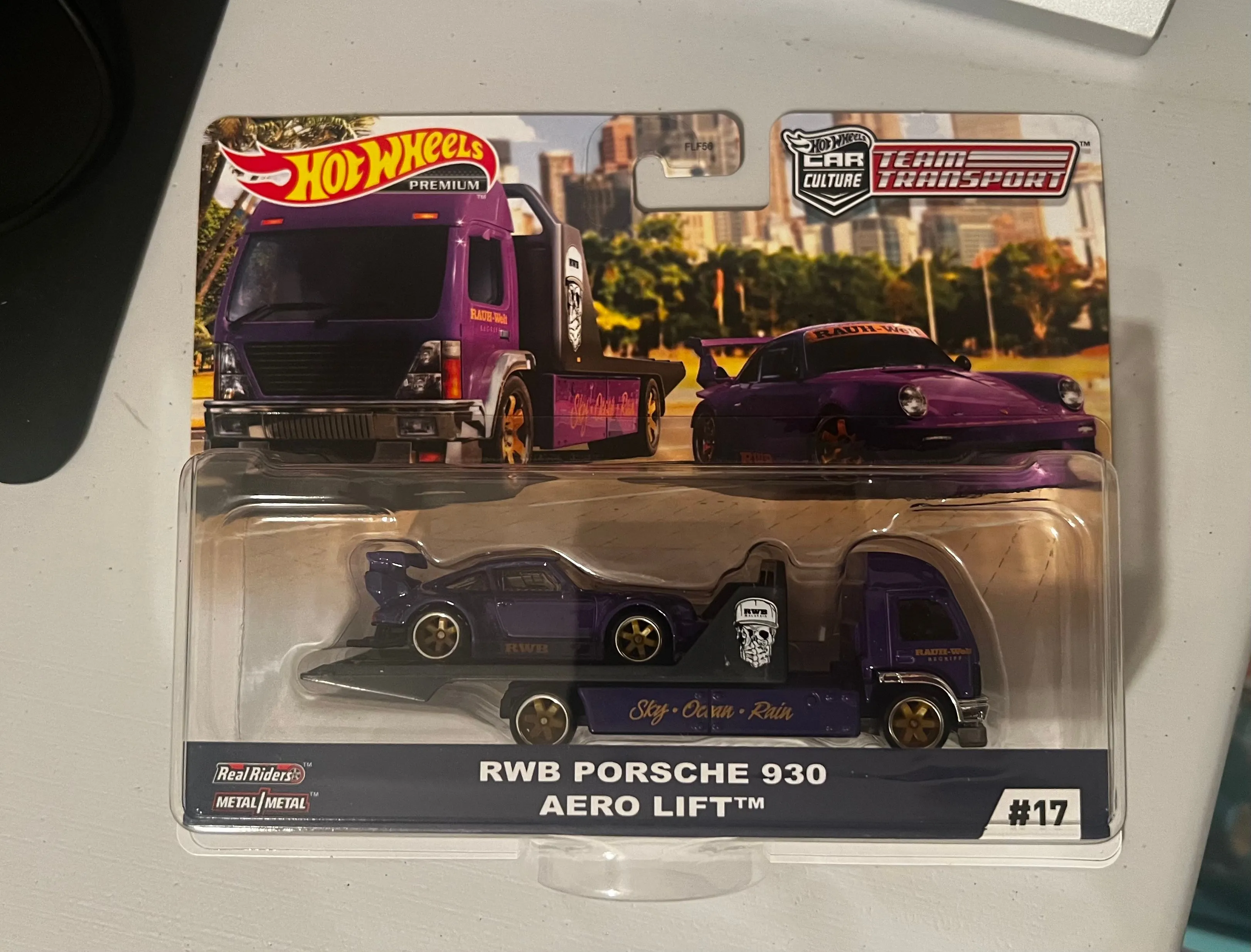 2019 Hot Wheels Porsche RWB Team Transport Premium 930 Aero Lift