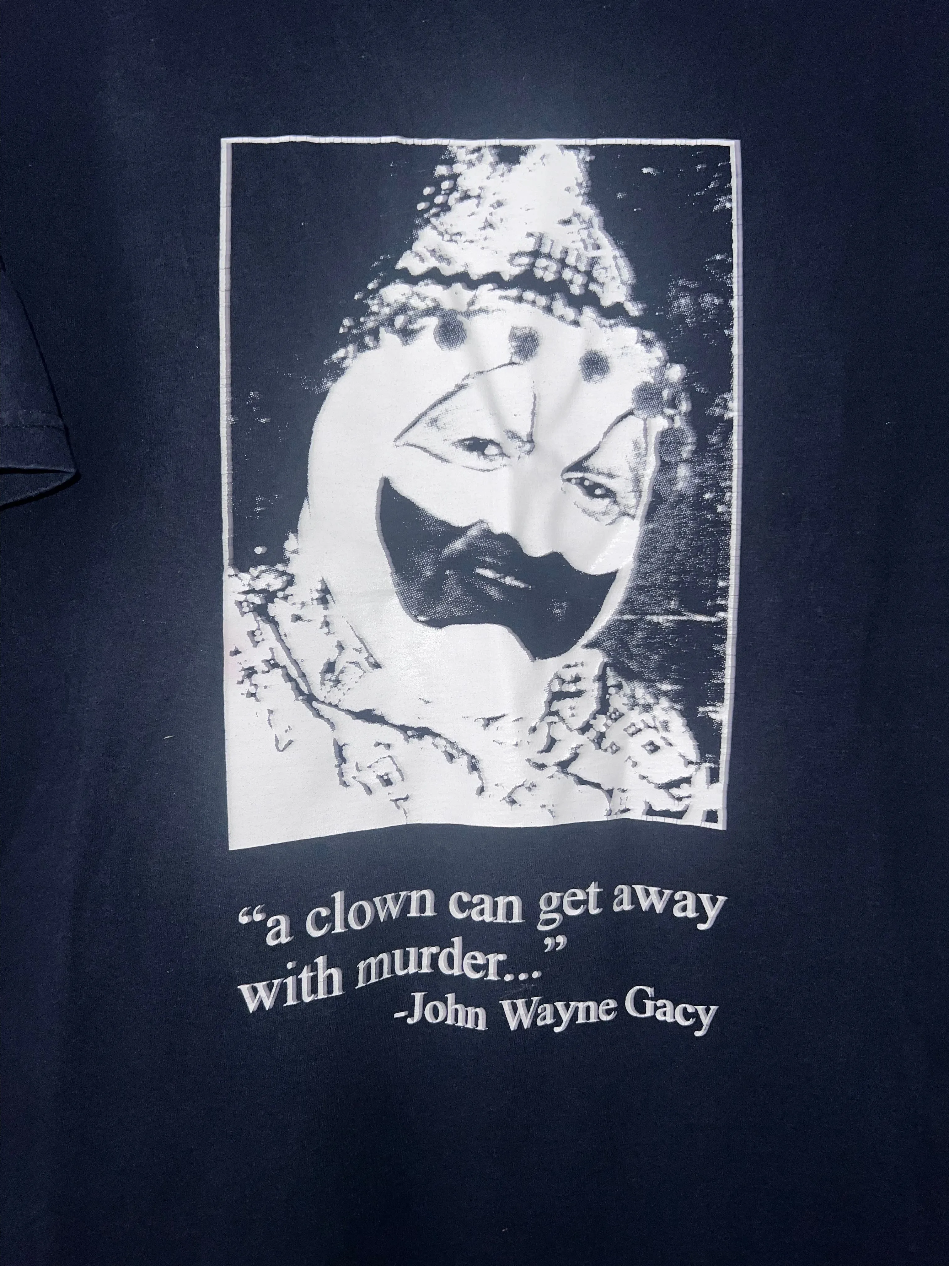 larva シリアルキラー　john wayne gacy Tシャツ xl larva シリアルキラー john wayne gacy Tシャツ xl - メルカリ