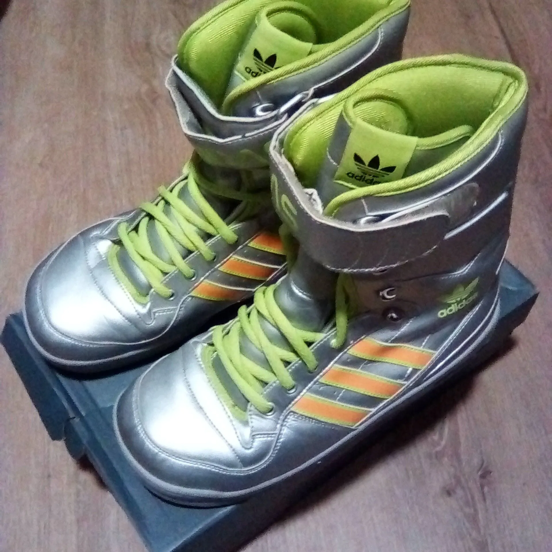 Adidas jeremy scott shoes best sale