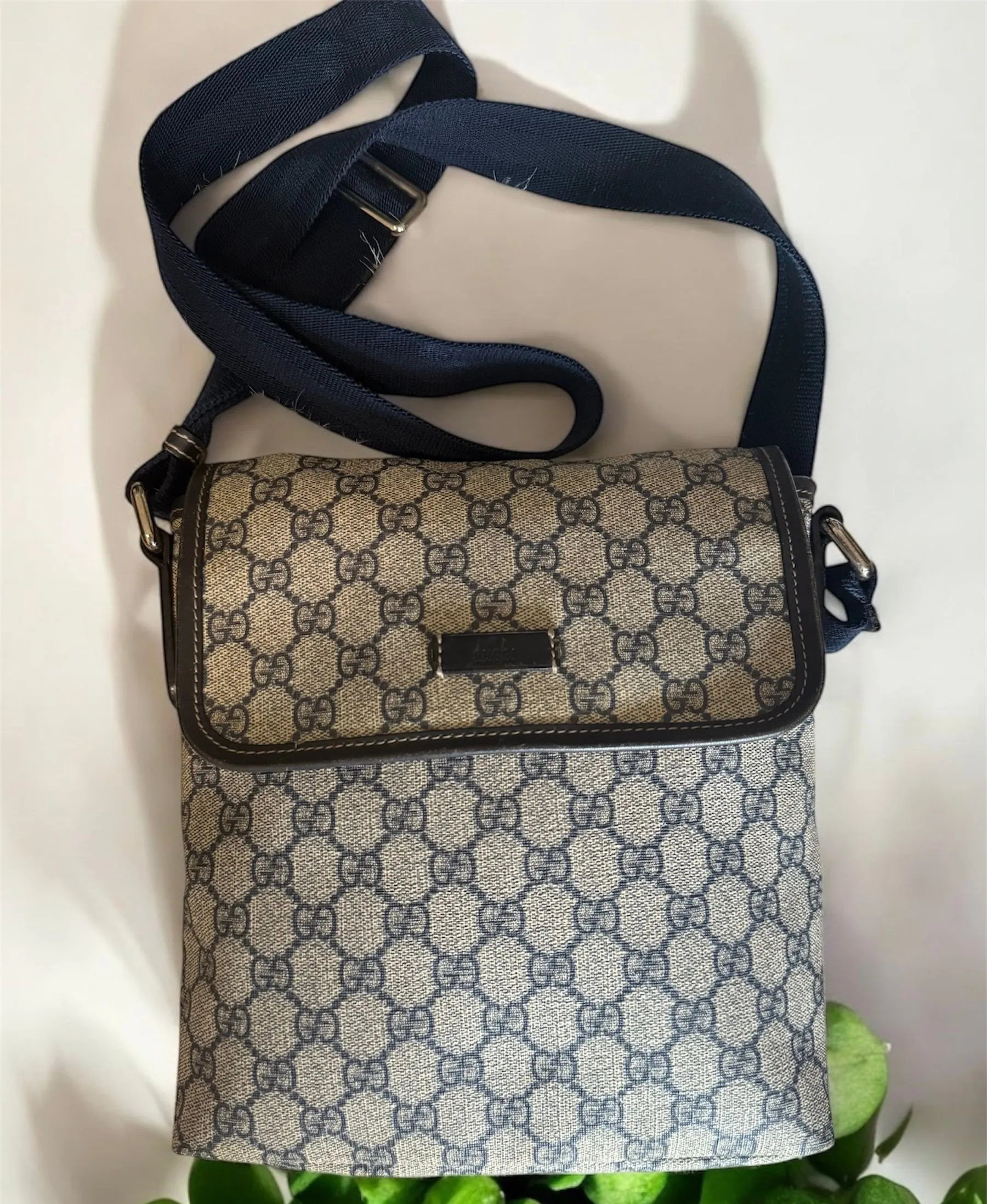 Gucci Bengal Tiger Padlock Clutch 453156 125305363 | eBay