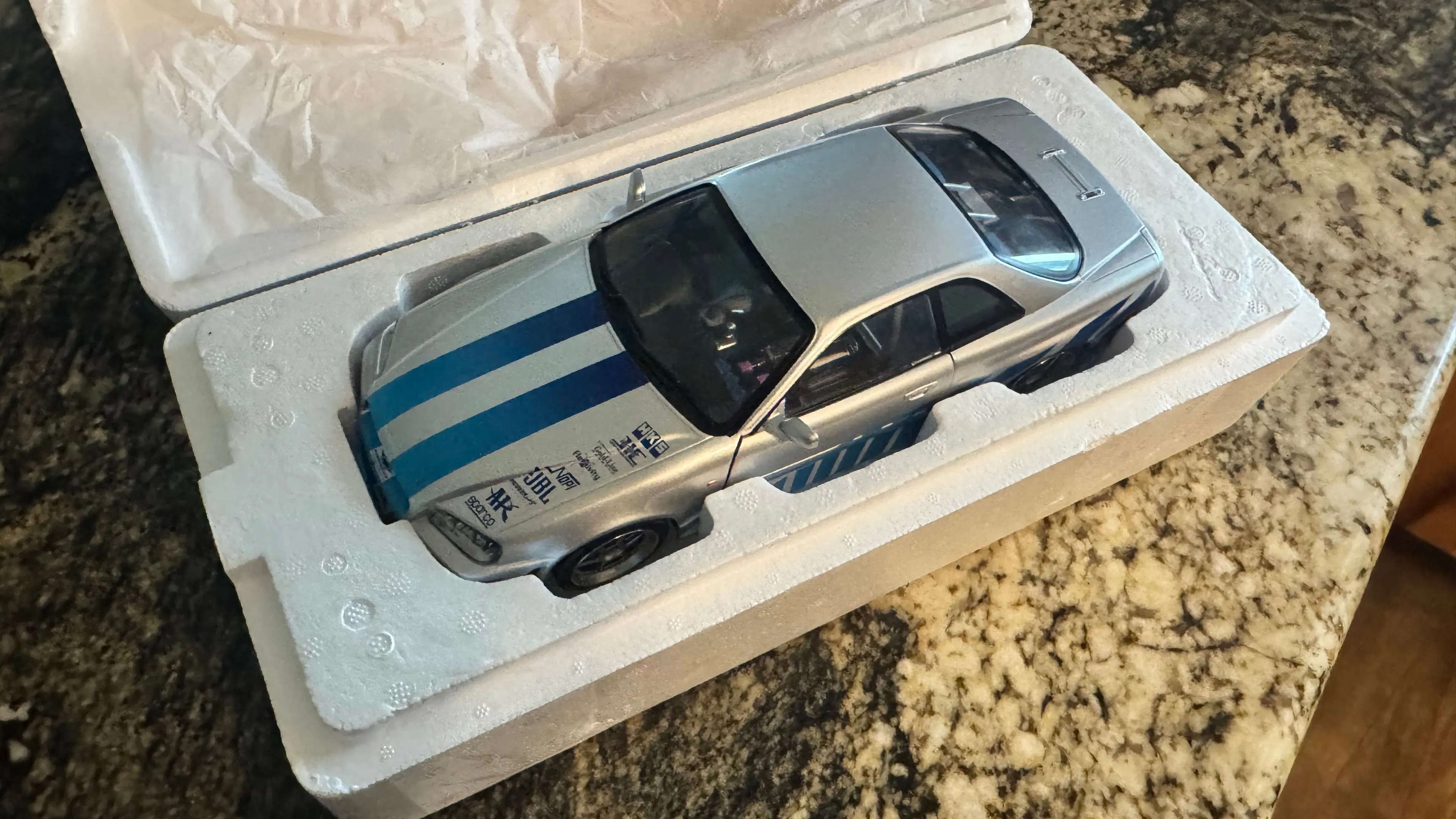 Greenlight Artisan Fast & Furious Brian's 1999 Nissan Skyline GT-R