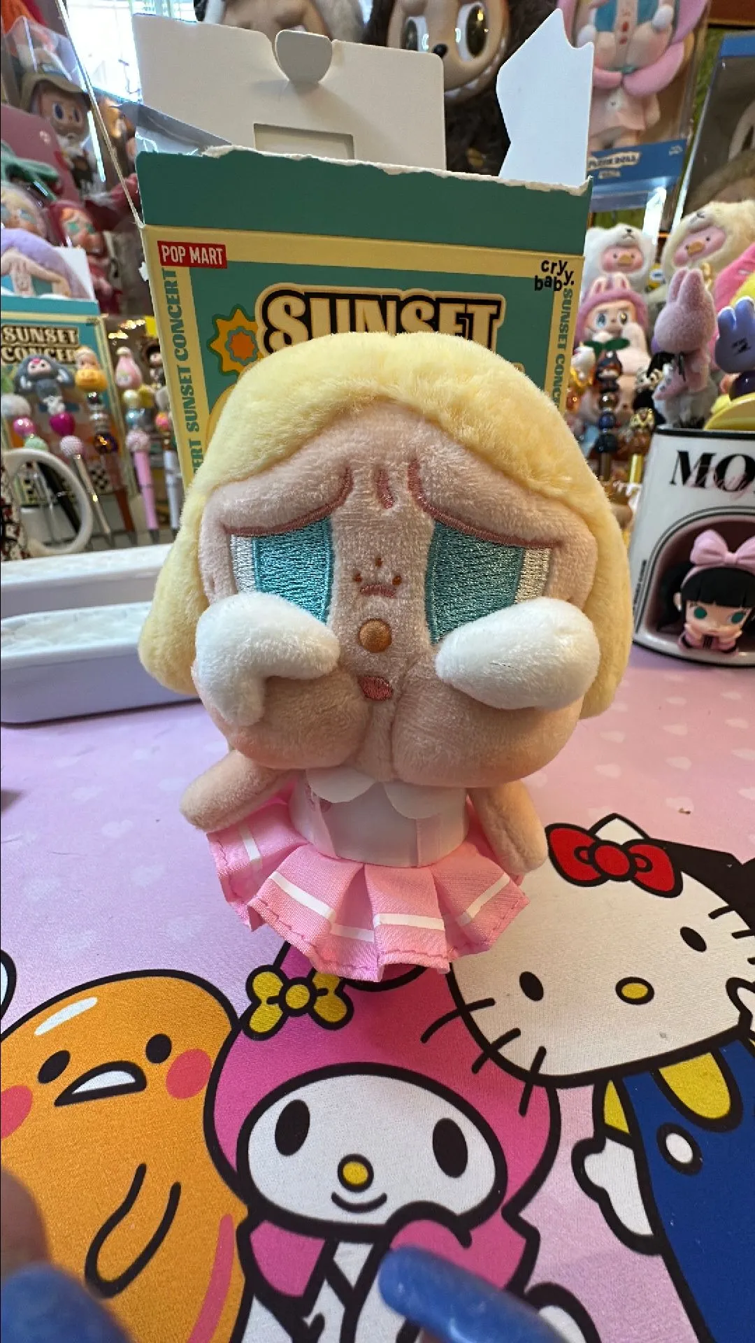 アイドル CRYBABY Wild but Cutie Neon&Denim Authentic) Crybaby Wild But Cutie (Denim Cutie) USA SELLER