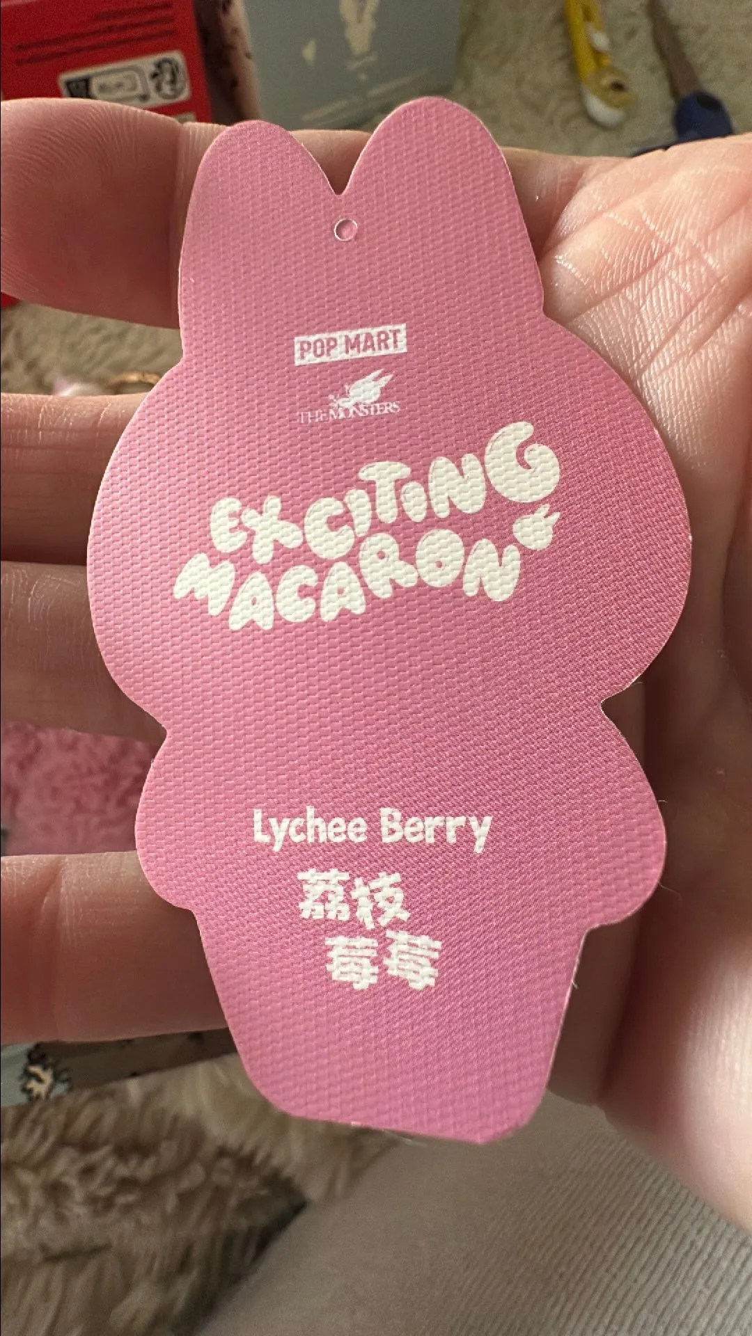ラブブ　macaron Lychee Berry Labubu The Monsters Exciting Macaron Vinyl Face Series