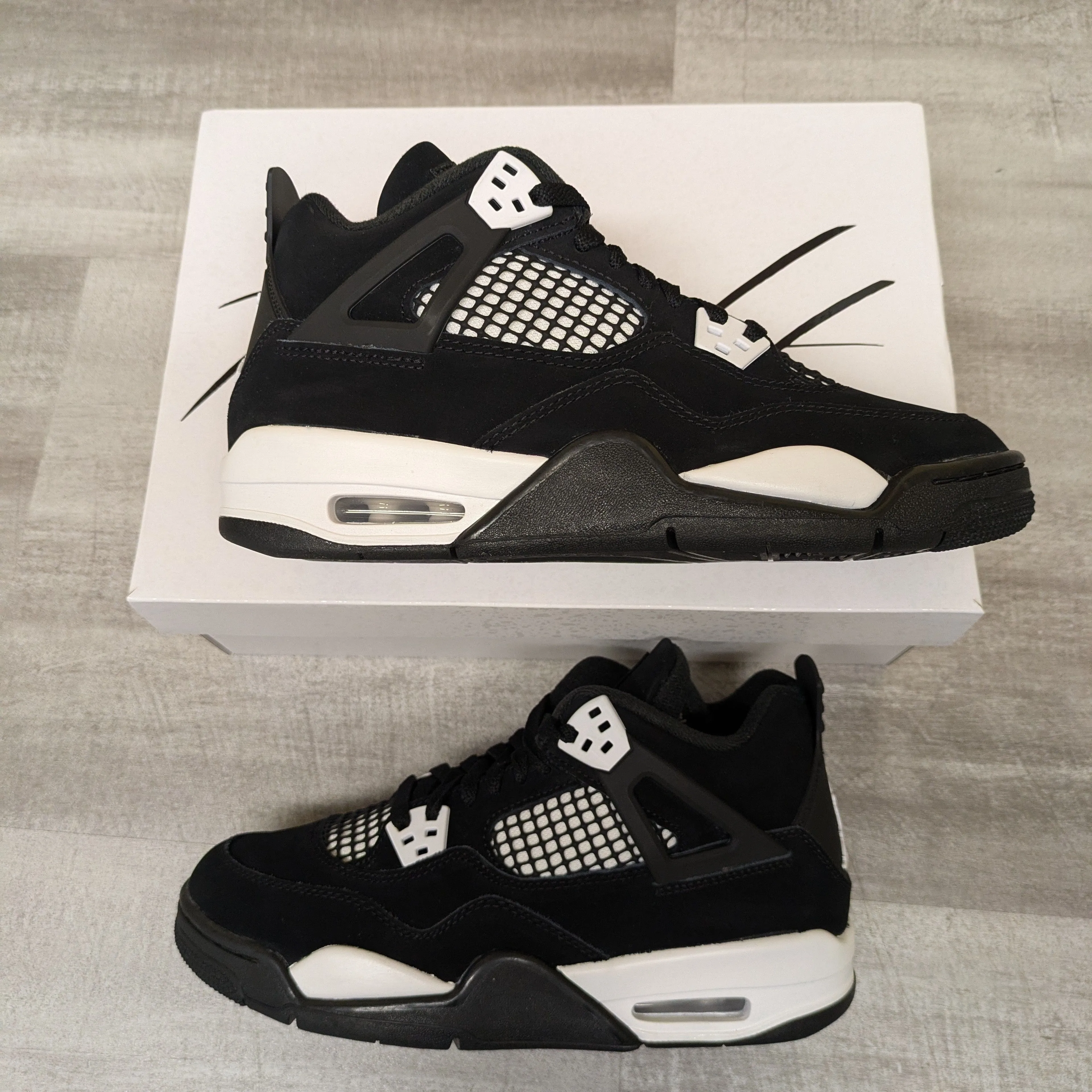 Jordan 4 fashion size 7y