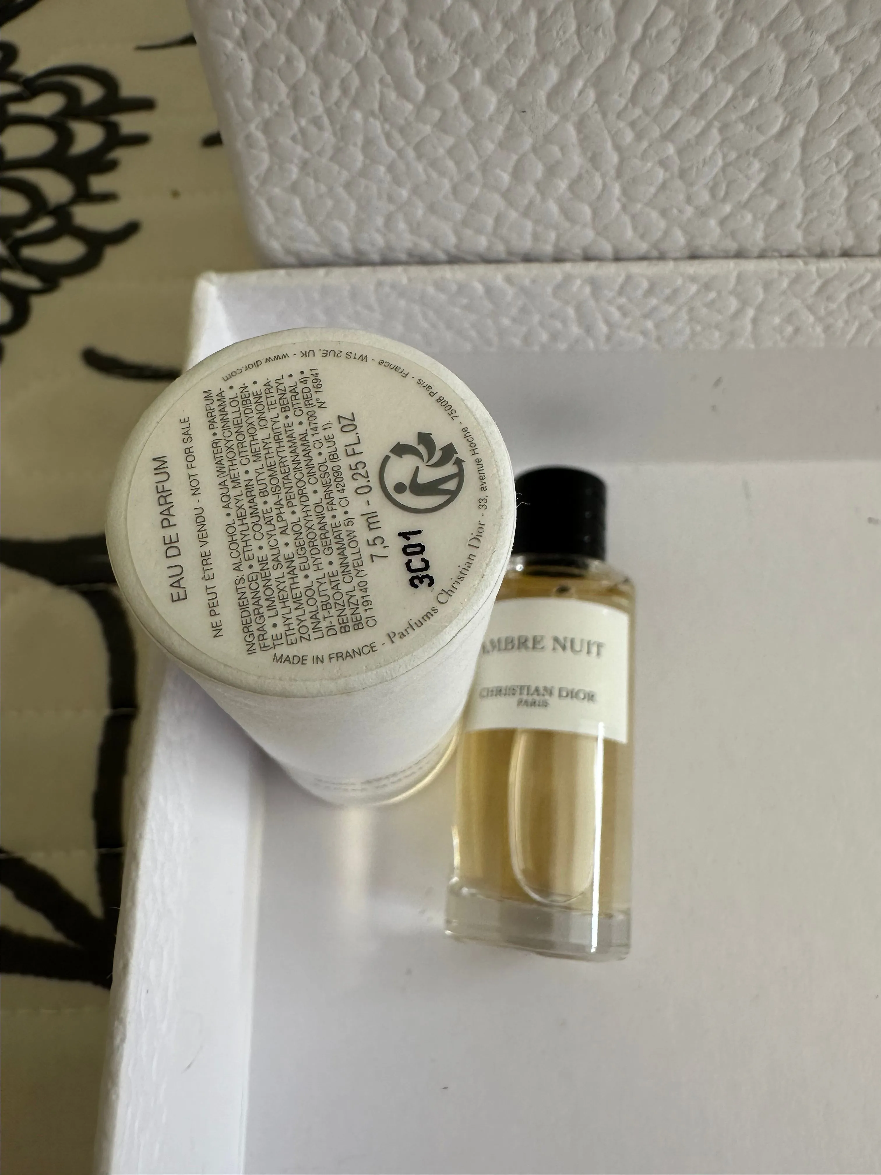 Christian Dior Ambre Nuit ユニセックス香水