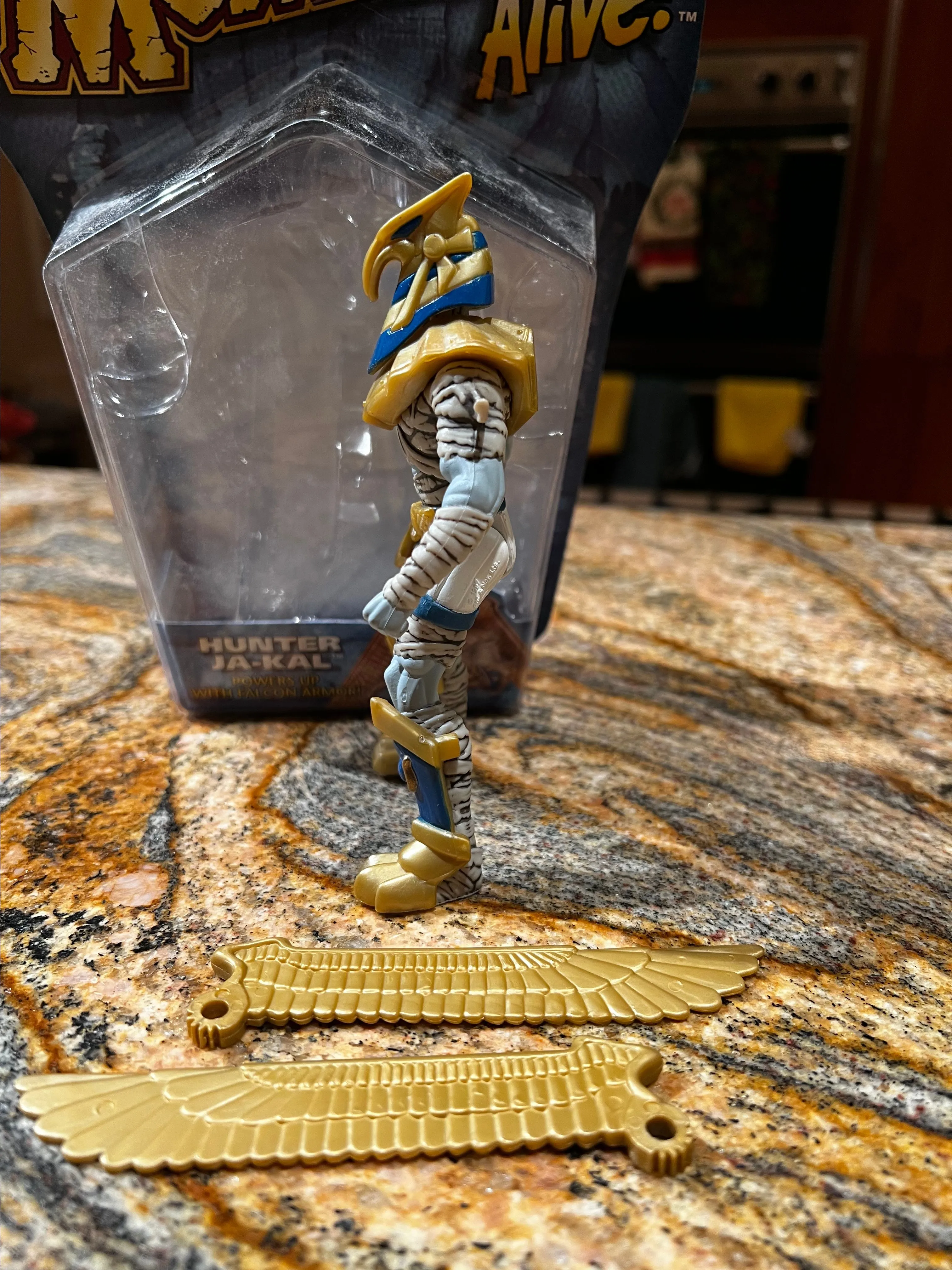 Vintage 1997 Hasbro Mummies Alive Hunter Ja Kal 5” Mummy
