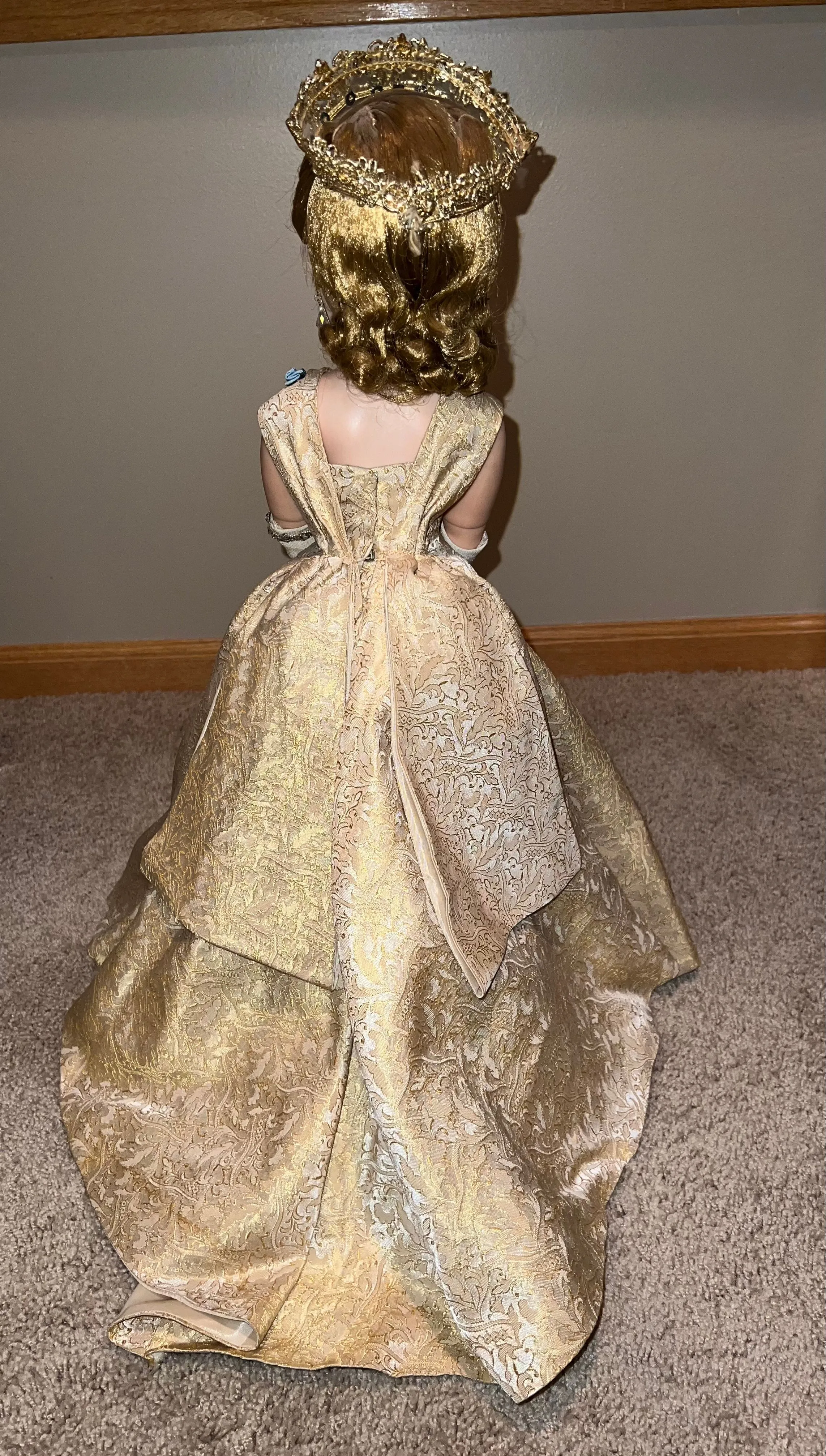 マダム アレクサンダー クイーン エリザベス #597 SLW (1954) Madame Alexander Dolls | Queen Elizabeth I & Queen Elizabeth