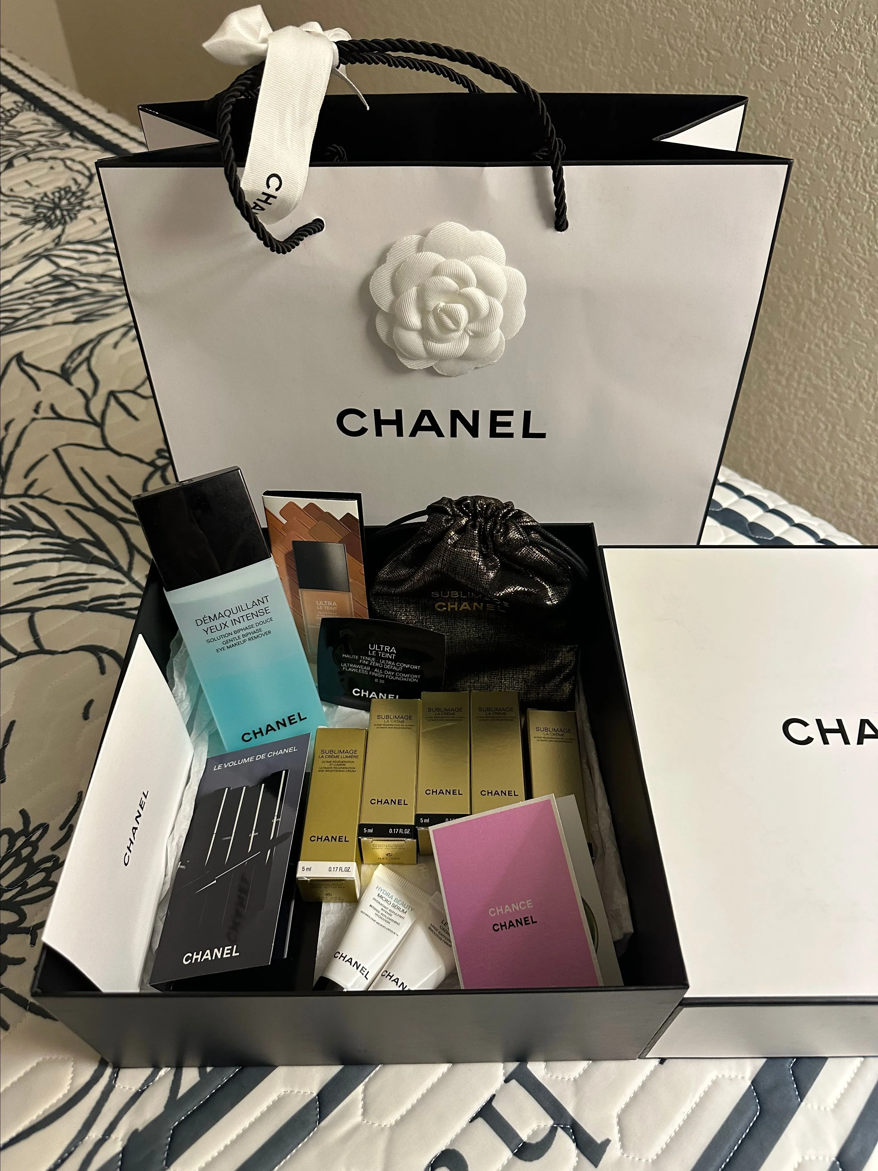 Chanel gift set · Whatnot: Shop, Sell, Connect