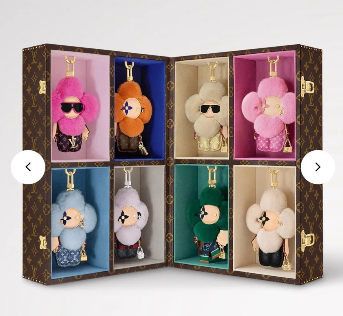 新作ウエア Vivienne Vuitton Louis Fashionista Shop Whatnot: · Charm Bag 小物