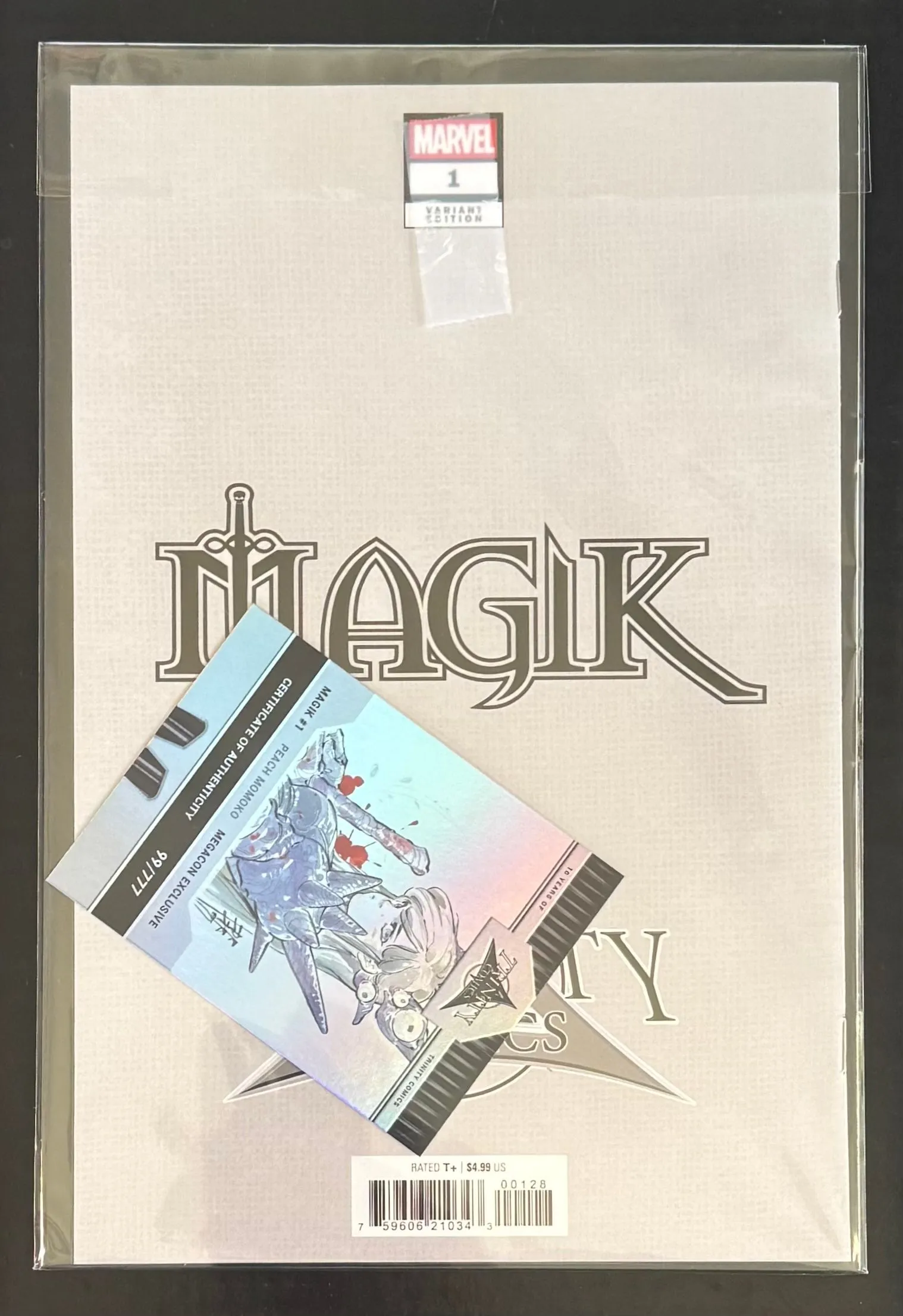 Megacon限定 Peach Momoko 桃桃子 Magik Trinity 🚨PEACH MOMOKO. TRINITY COMICS. MEGACON 2025 EXCLUSIVE REVEAL