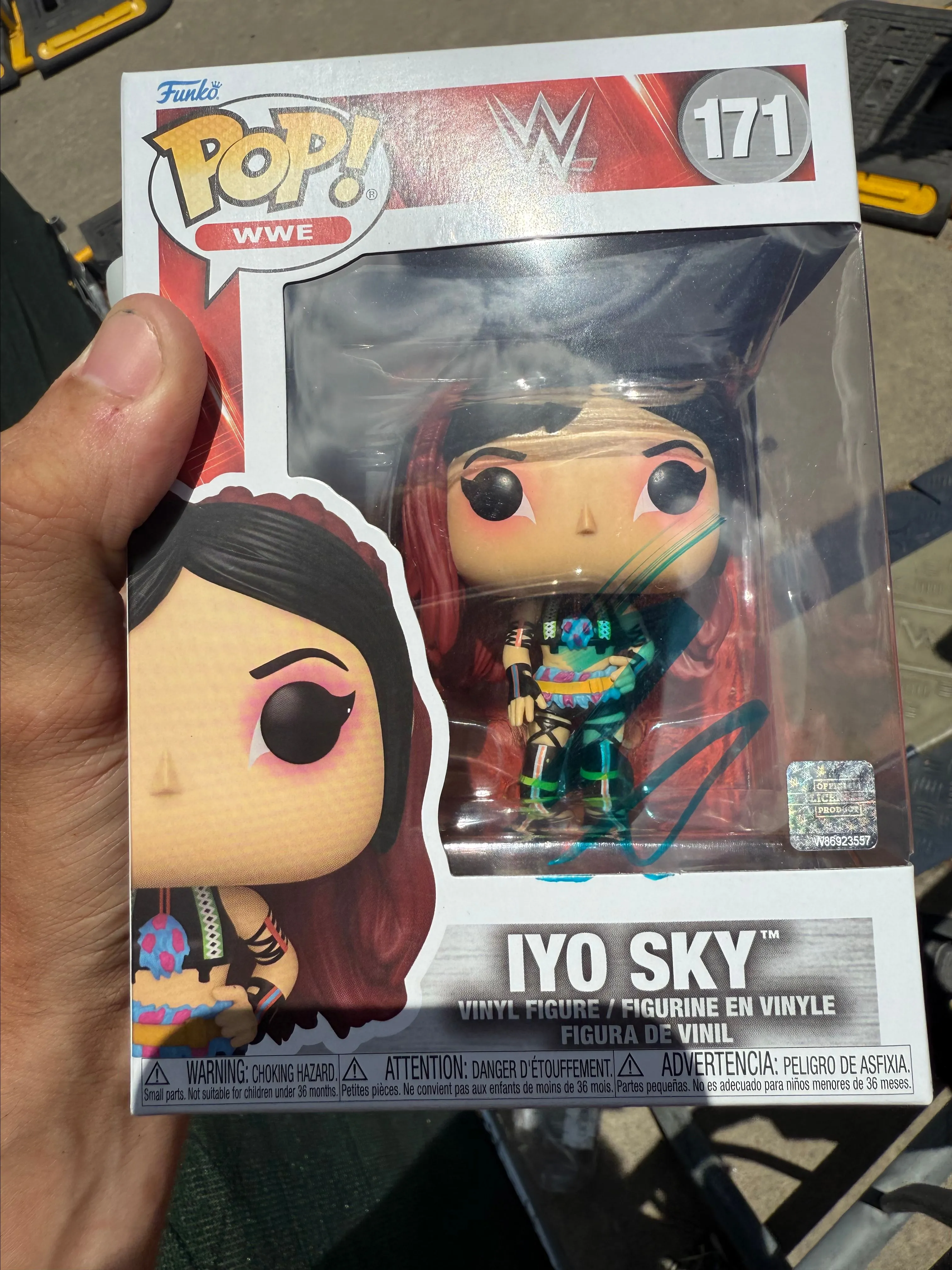 直筆サイン入り　Funko Pop WWE Iyo Sky ソフビフィギュア 直筆サイン入り Funko Pop WWE Iyo Sky ソフビフィギュア Signed
